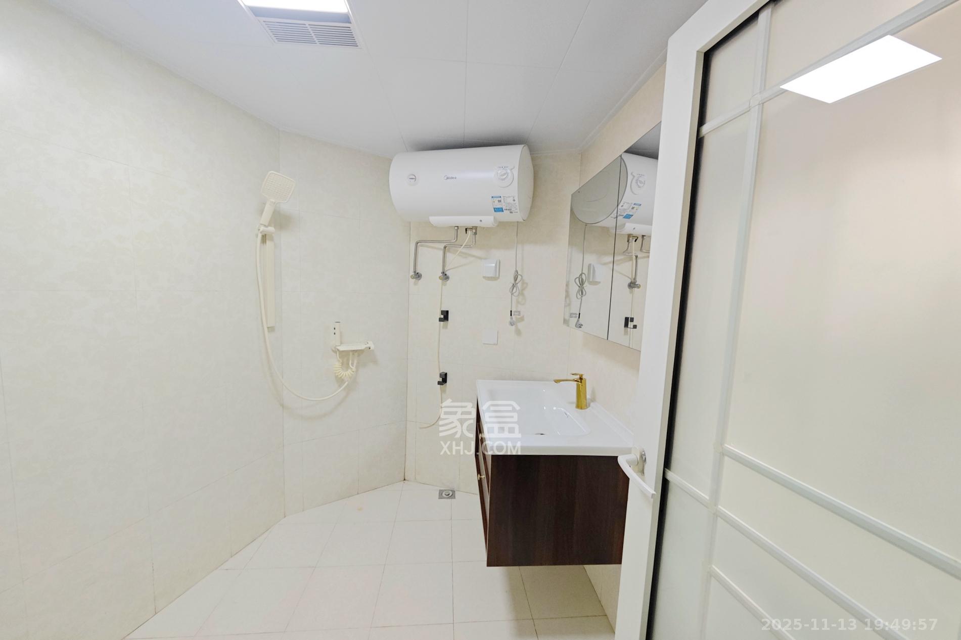 新城新世界一二三期  3室2厅2卫    112.8万其他