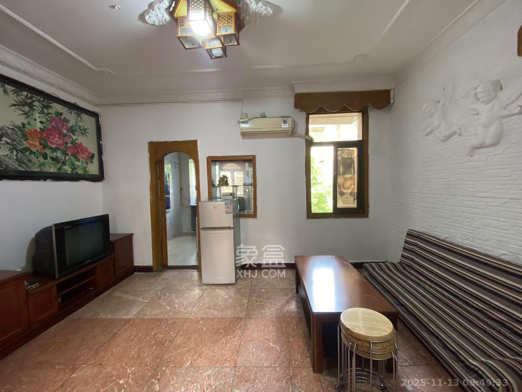 火星五片  2室1厅1卫    1100.0元/月室内图