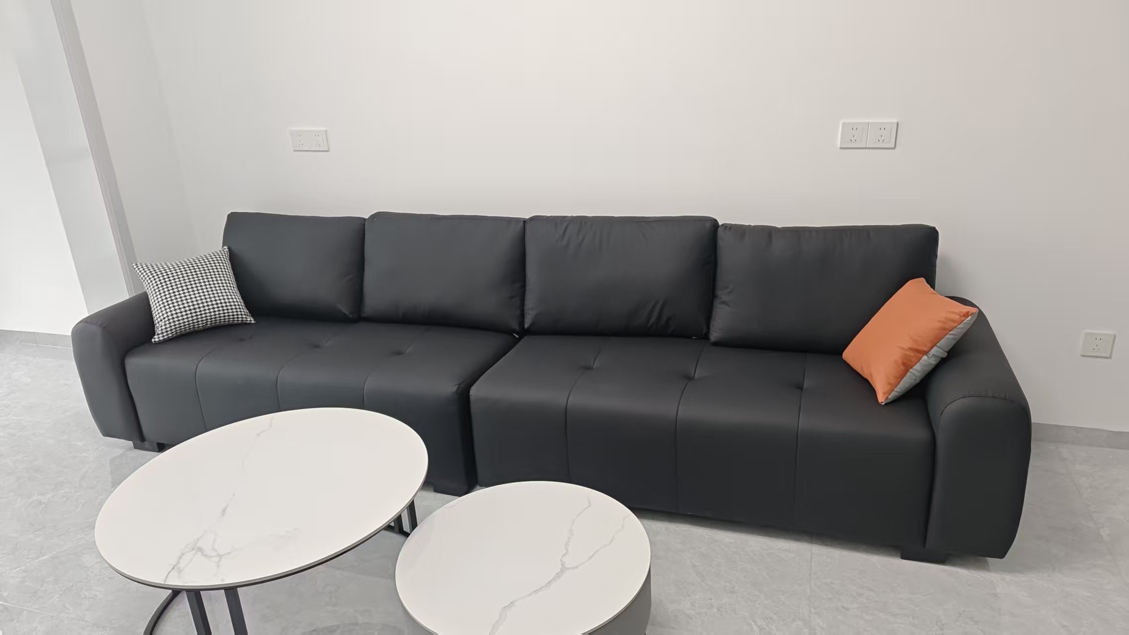 互助小区电梯房  2室2厅1卫    1600.0元/月室内图