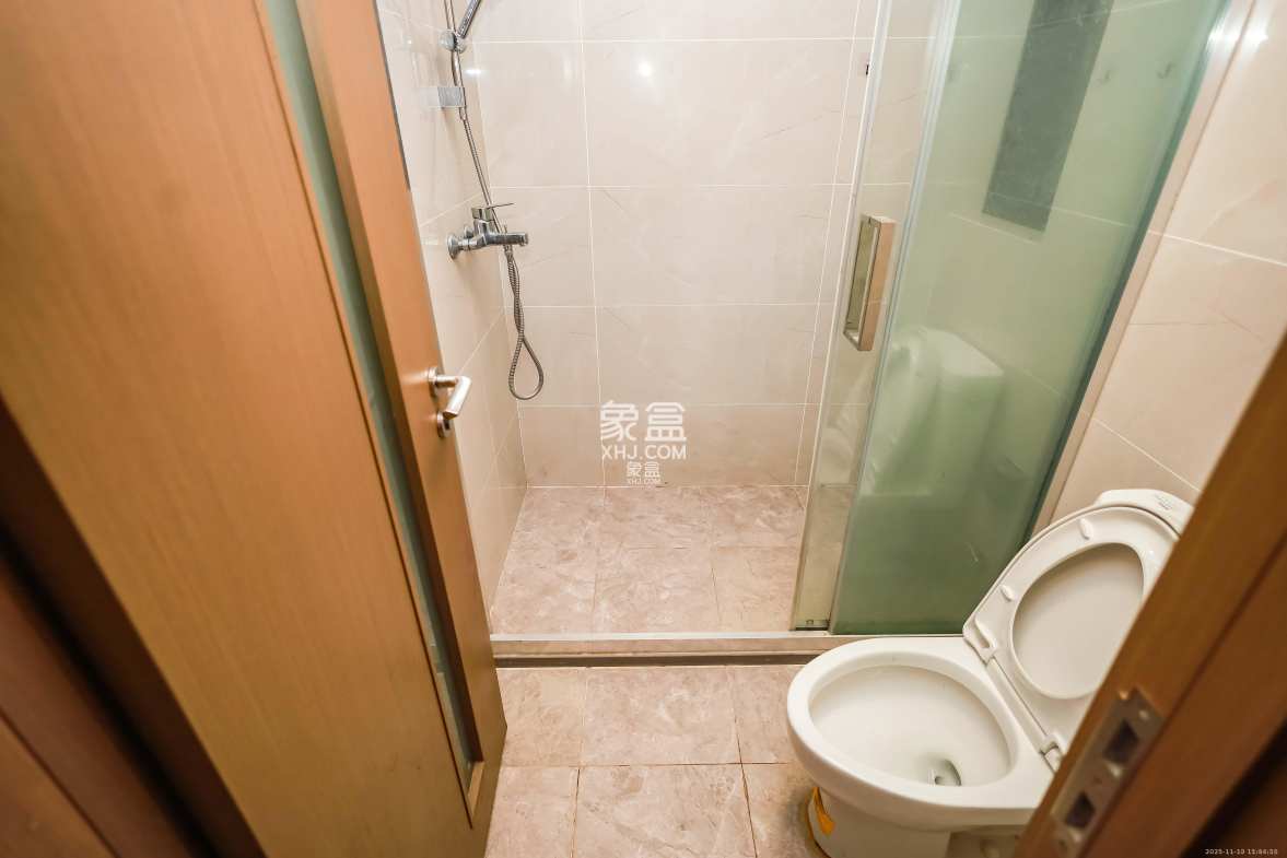 招商雍山湖 4室2厅2卫 3200.0元/月 招商雍山湖 4室2厅2卫 3200.0元/月室内图