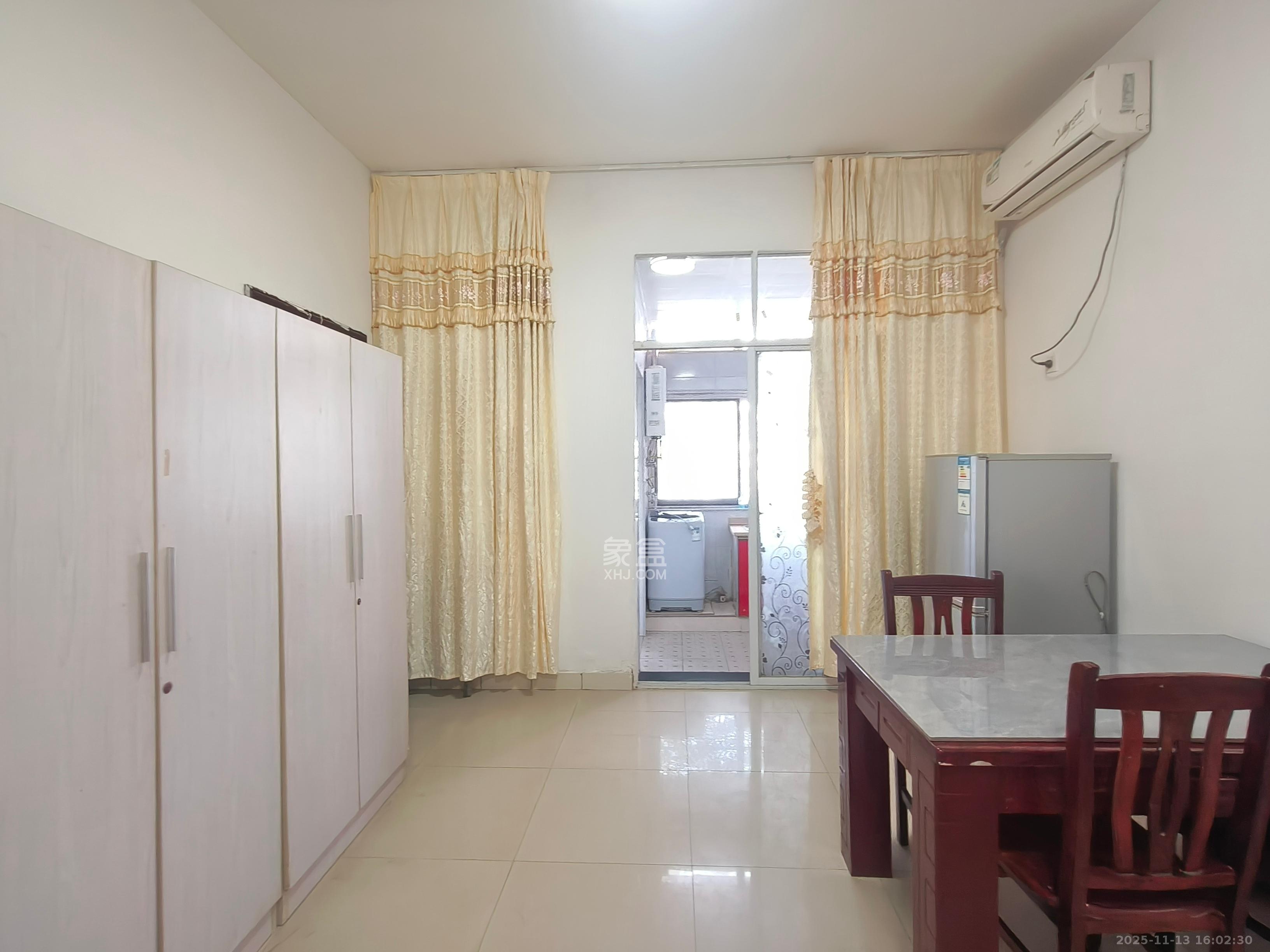 创业乐园  1室1厅1卫    800.0元/月室内图