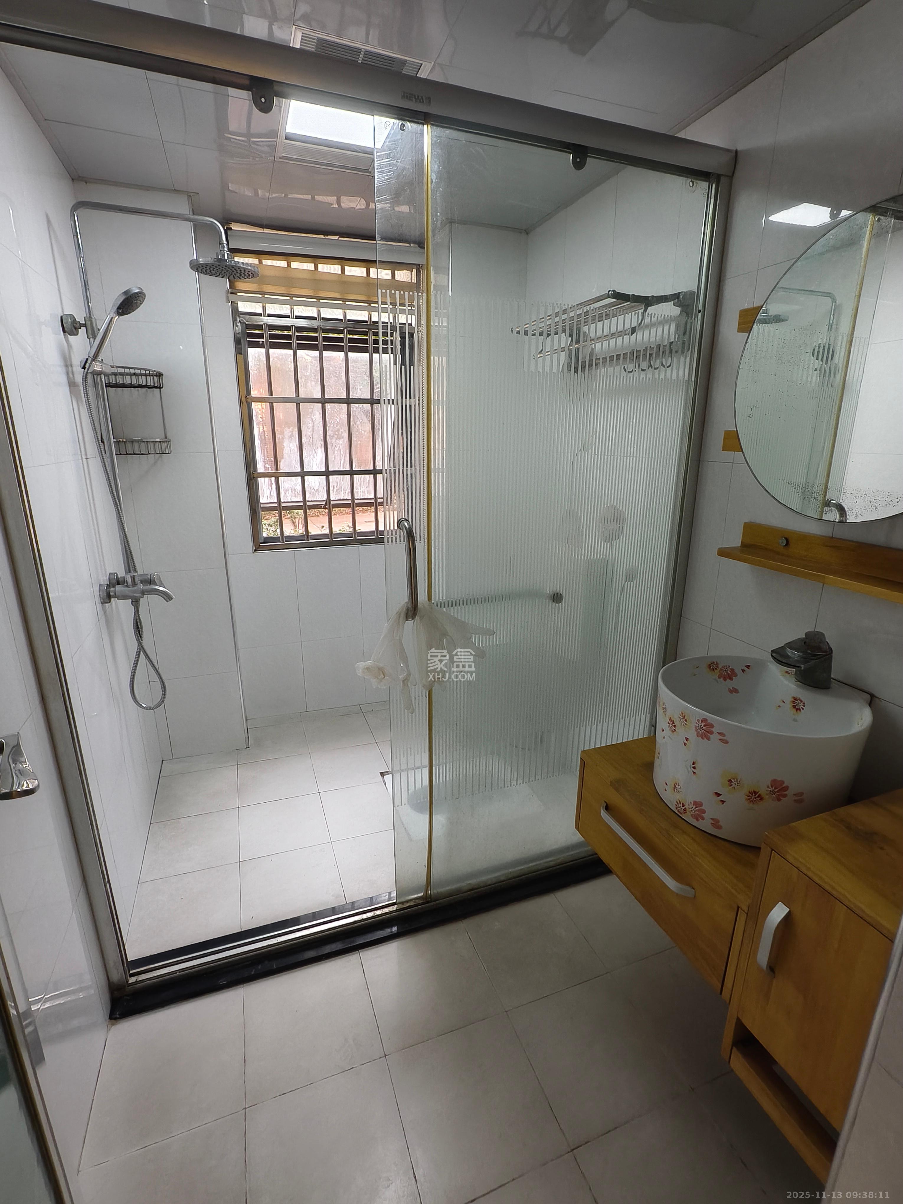 东业早安星城  3室2厅2卫    3000.0元/月室内图