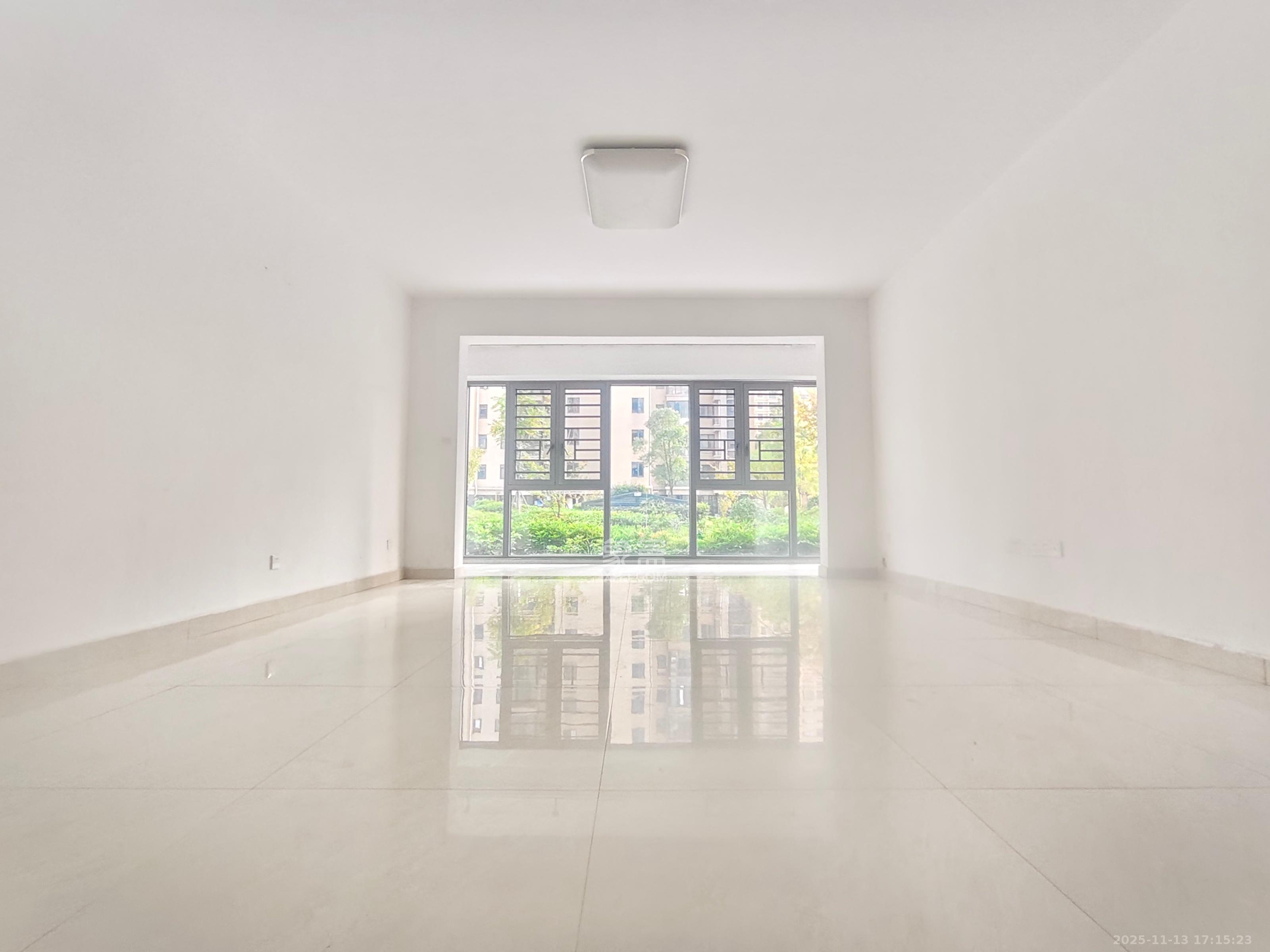 永宏万家里  3室2厅2卫    3000.0元/月室内图