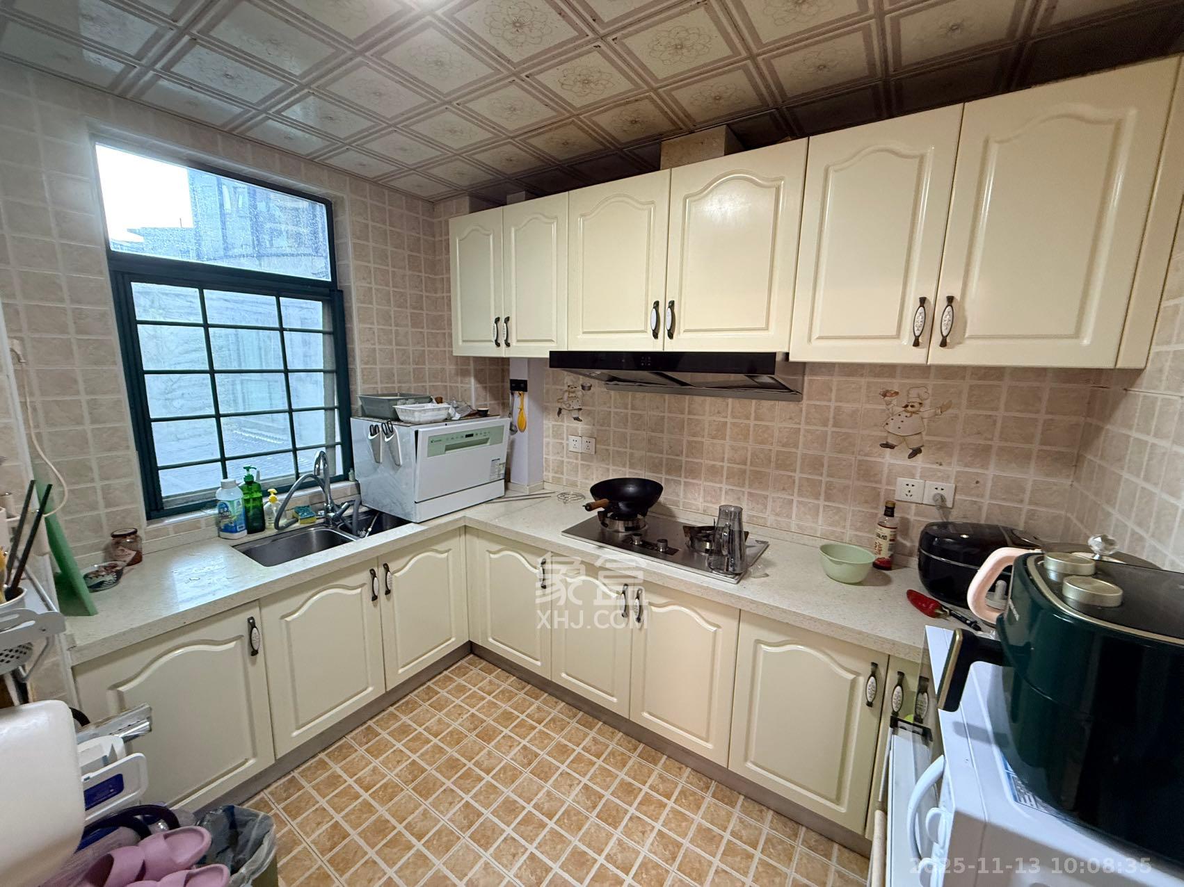 华盛新外滩  3室2厅1卫    3600.0元/月室内图