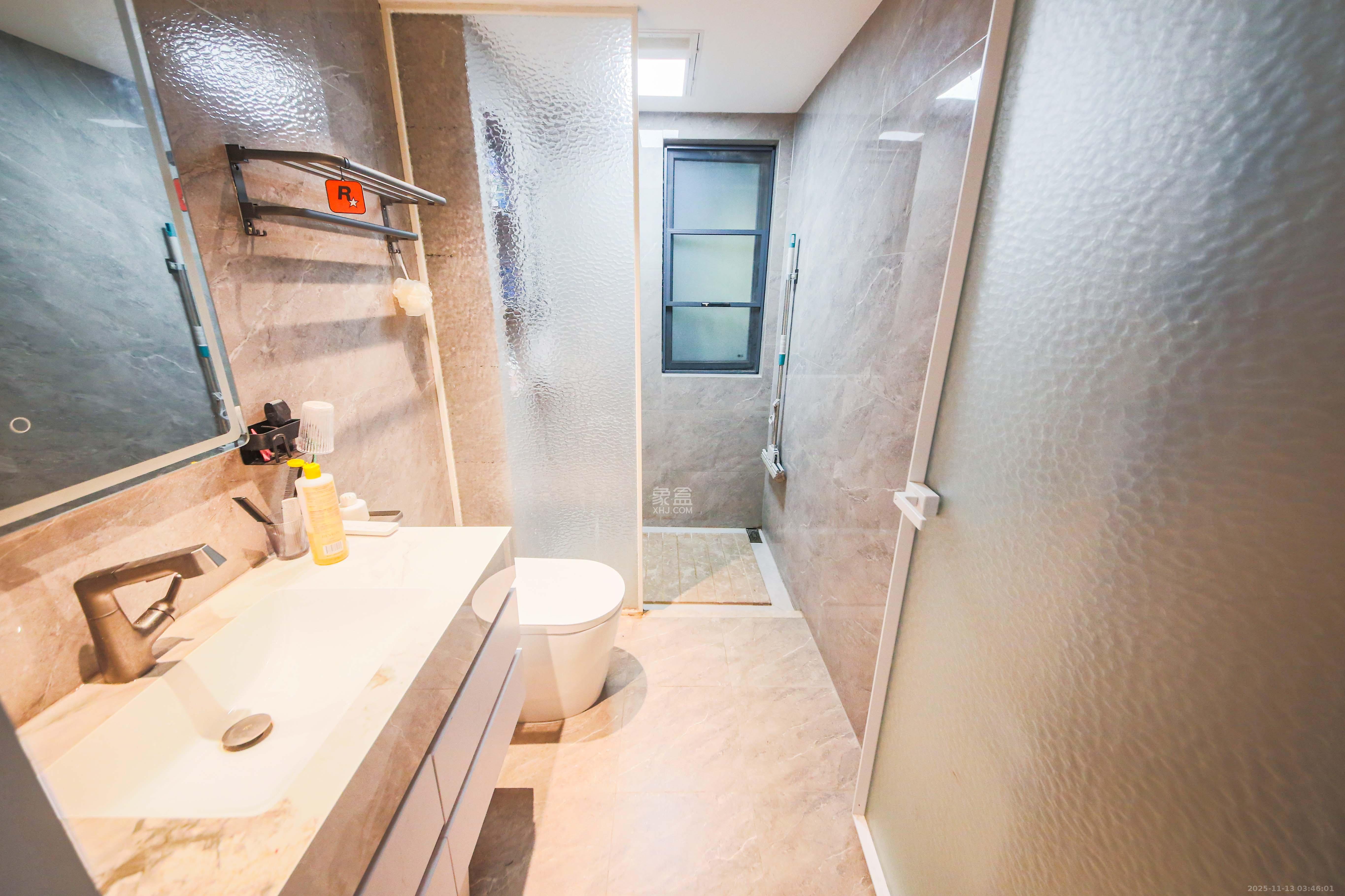 中建钰和城  3室2厅2卫    150.0万卫生间