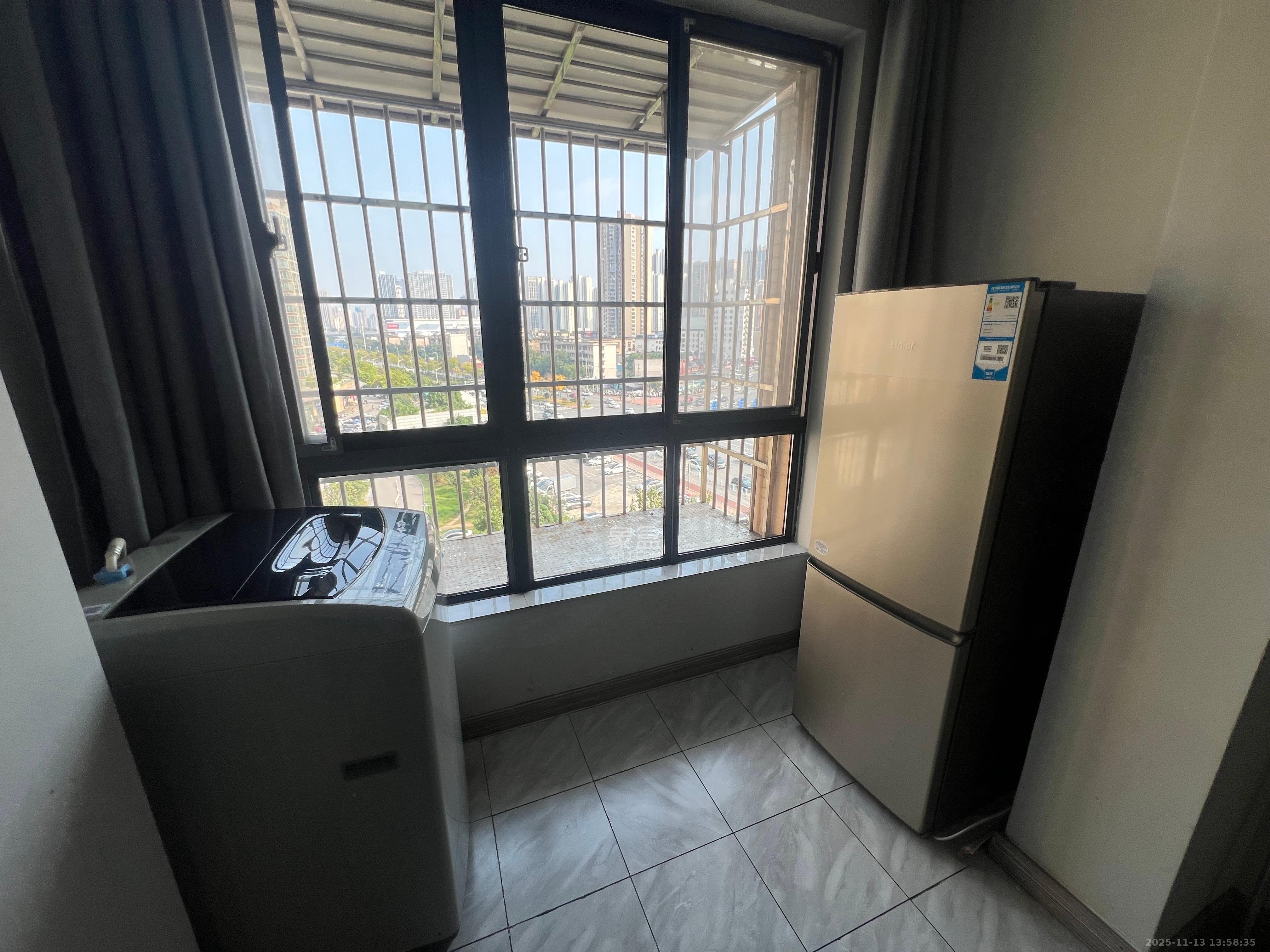 圭塘三小区  1室1厅1卫    1500.0元/月室内图