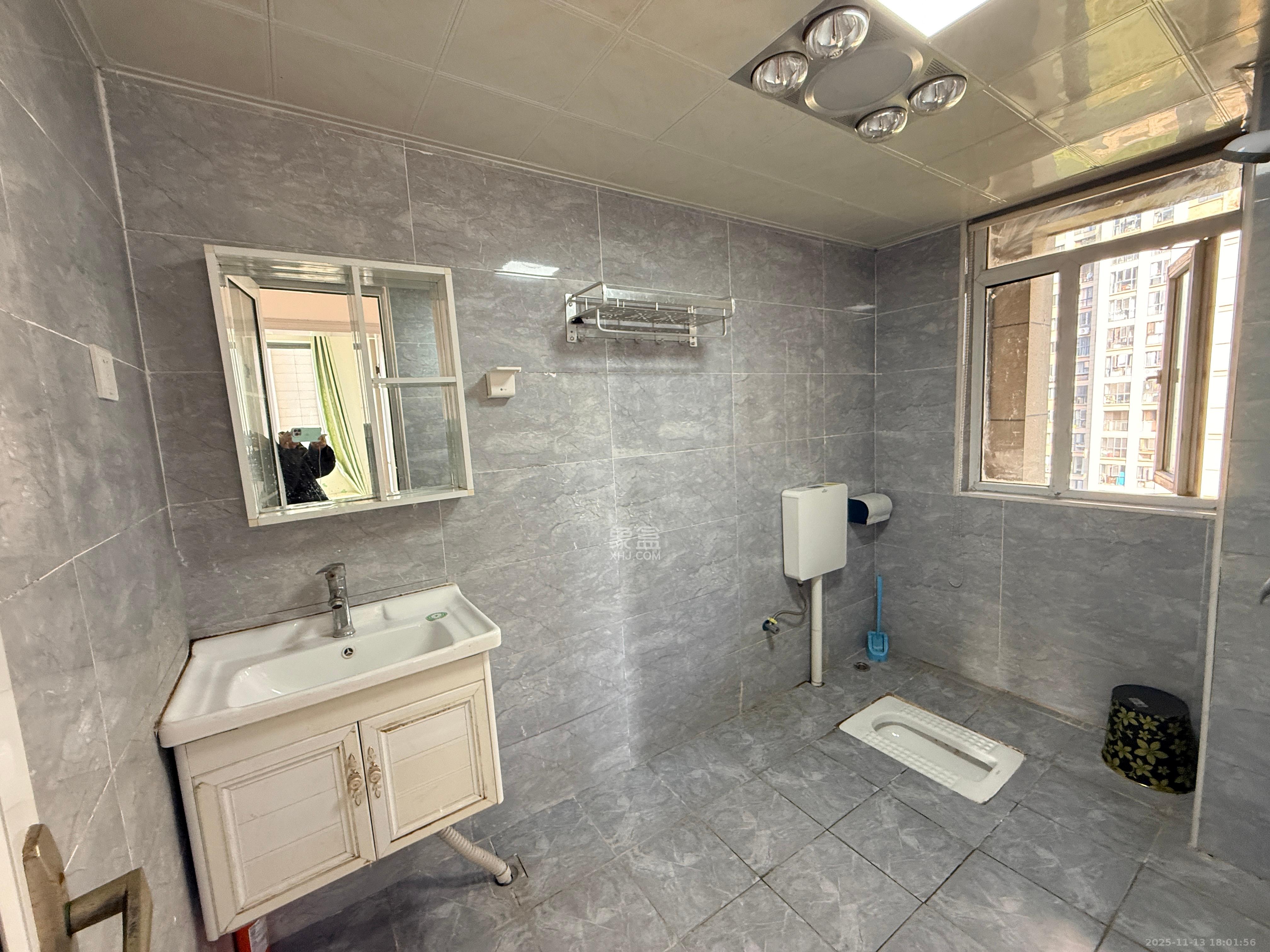 嘉宇银杉（嘉宇西苑）  3室2厅2卫    2100.0元/月室内图