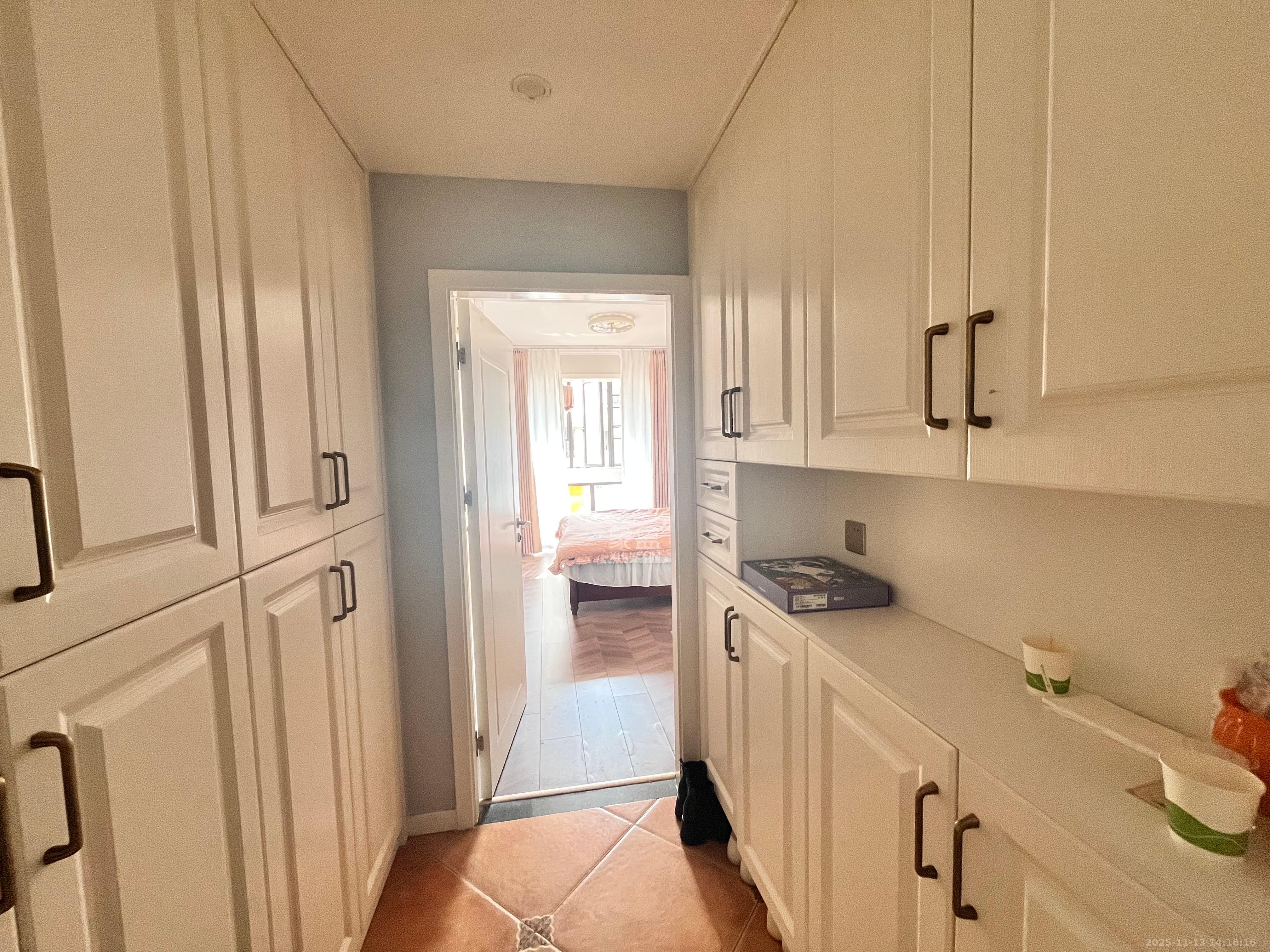 世嘉国际华城  3室2厅2卫    4000.0元/月室内图