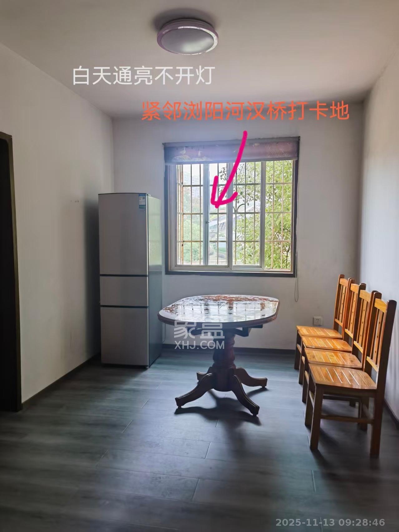 新桥小区  3室2厅1卫    1800.0元/月室内图