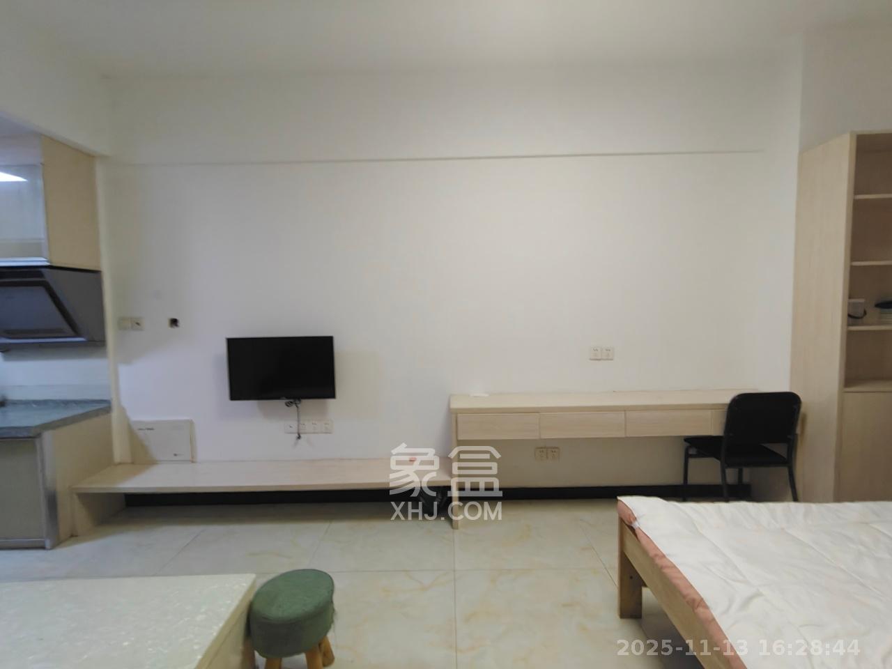 梅溪国际公寓(步步高新天地) 1室1厅1卫 1600.0元/月 梅溪国际公寓(步步高新天地) 1室1厅1卫 1600.0元/月室内图