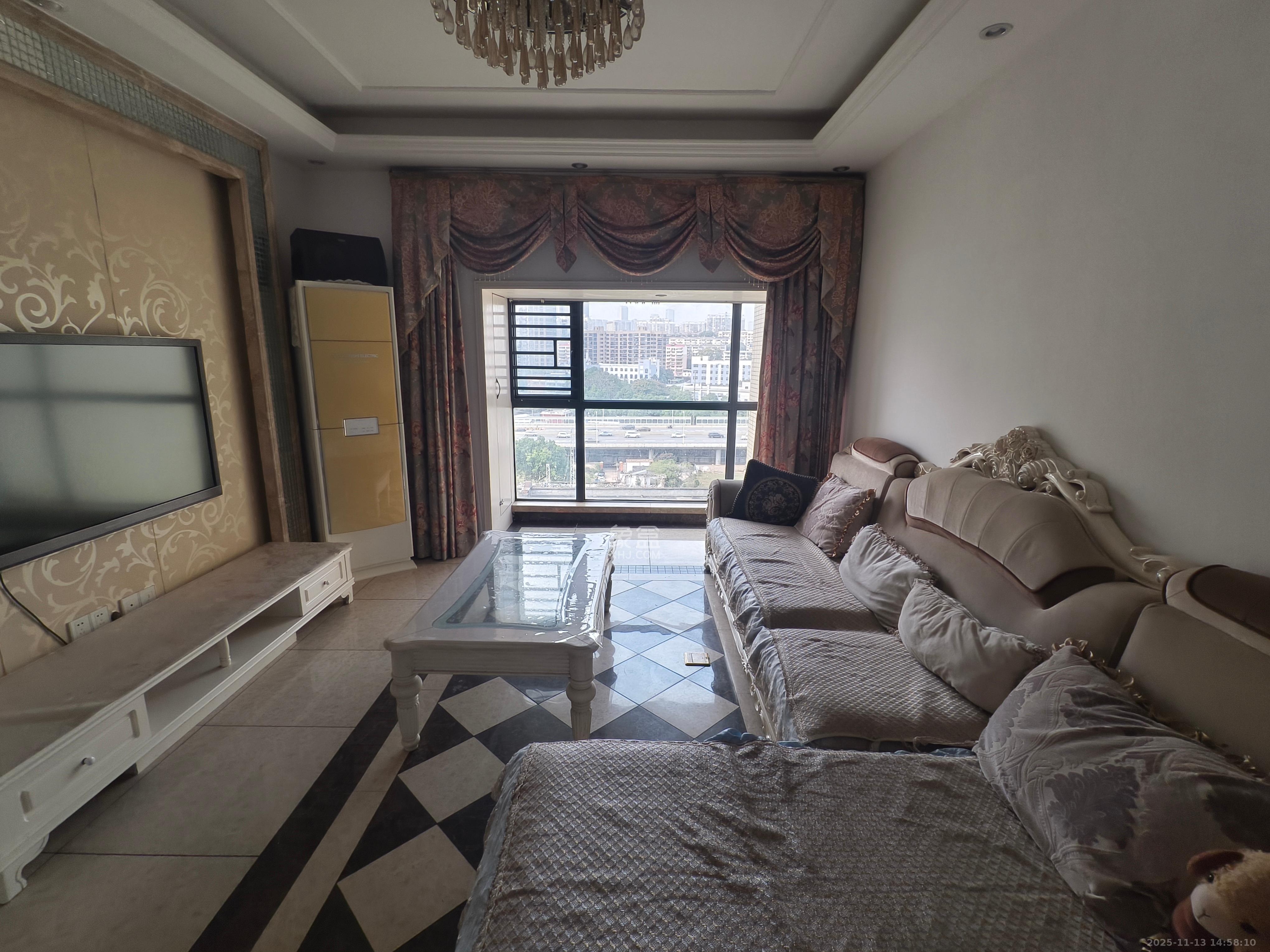 长盛岚庭  3室2厅1卫    2380.0元/月