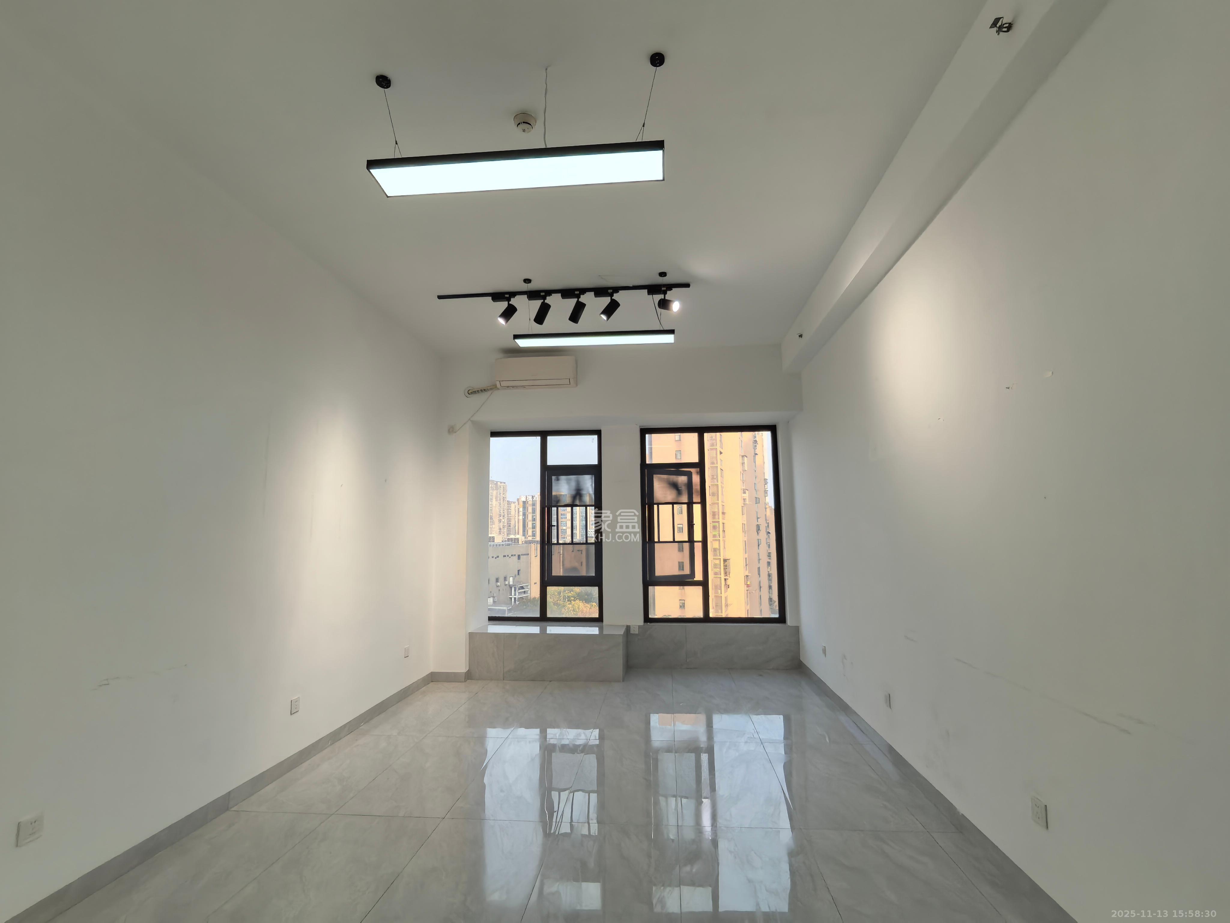 润和国际广场  1室0厅0卫    2300.0元/月