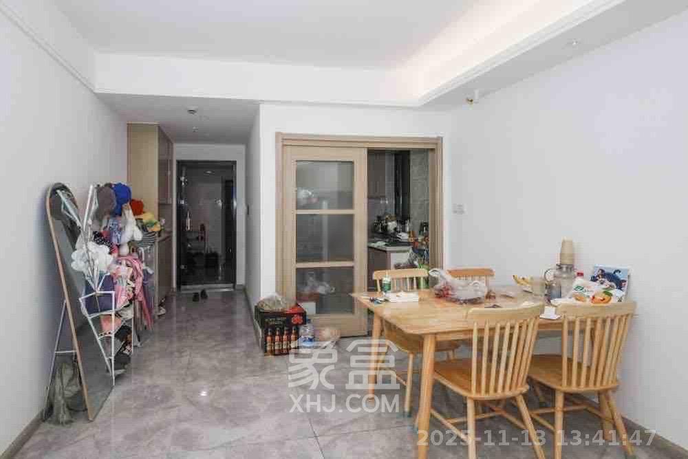 南山梅溪一方 3室2厅2卫 2800.0元/月 南山梅溪一方 3室2厅2卫 2800.0元/月室内图