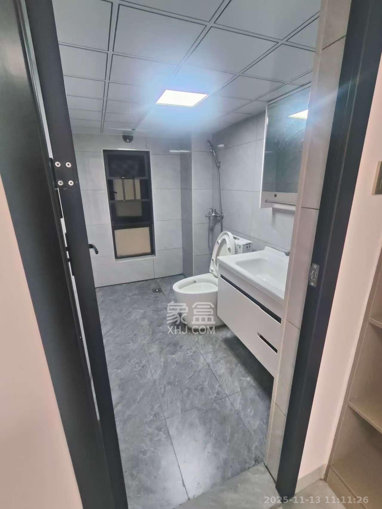 万科金色梦想B区 3室2厅2卫 2800.0元/月 万科金色梦想B区 3室2厅2卫 2800.0元/月室内图