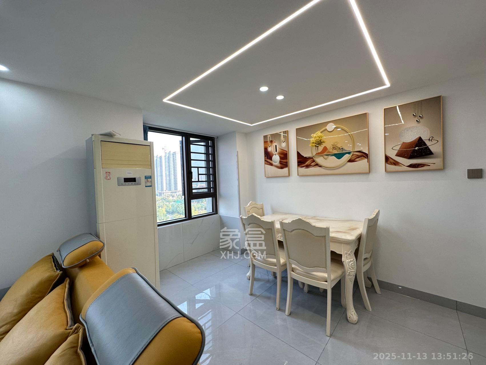 新城悦隽公园  2室1厅1卫    2000.0元/月室内图