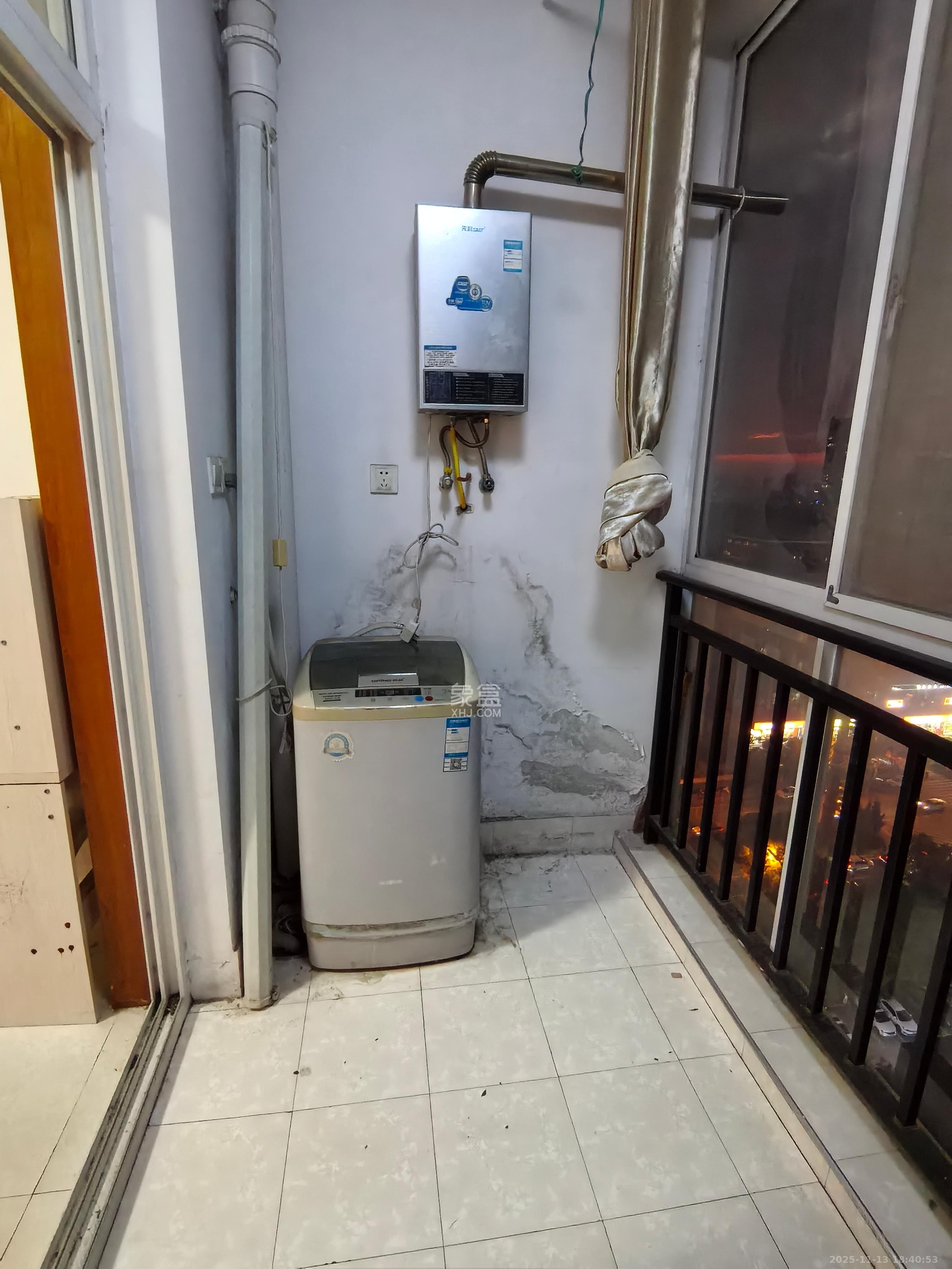 中房F联邦  2室2厅1卫    1600.0元/月室内图