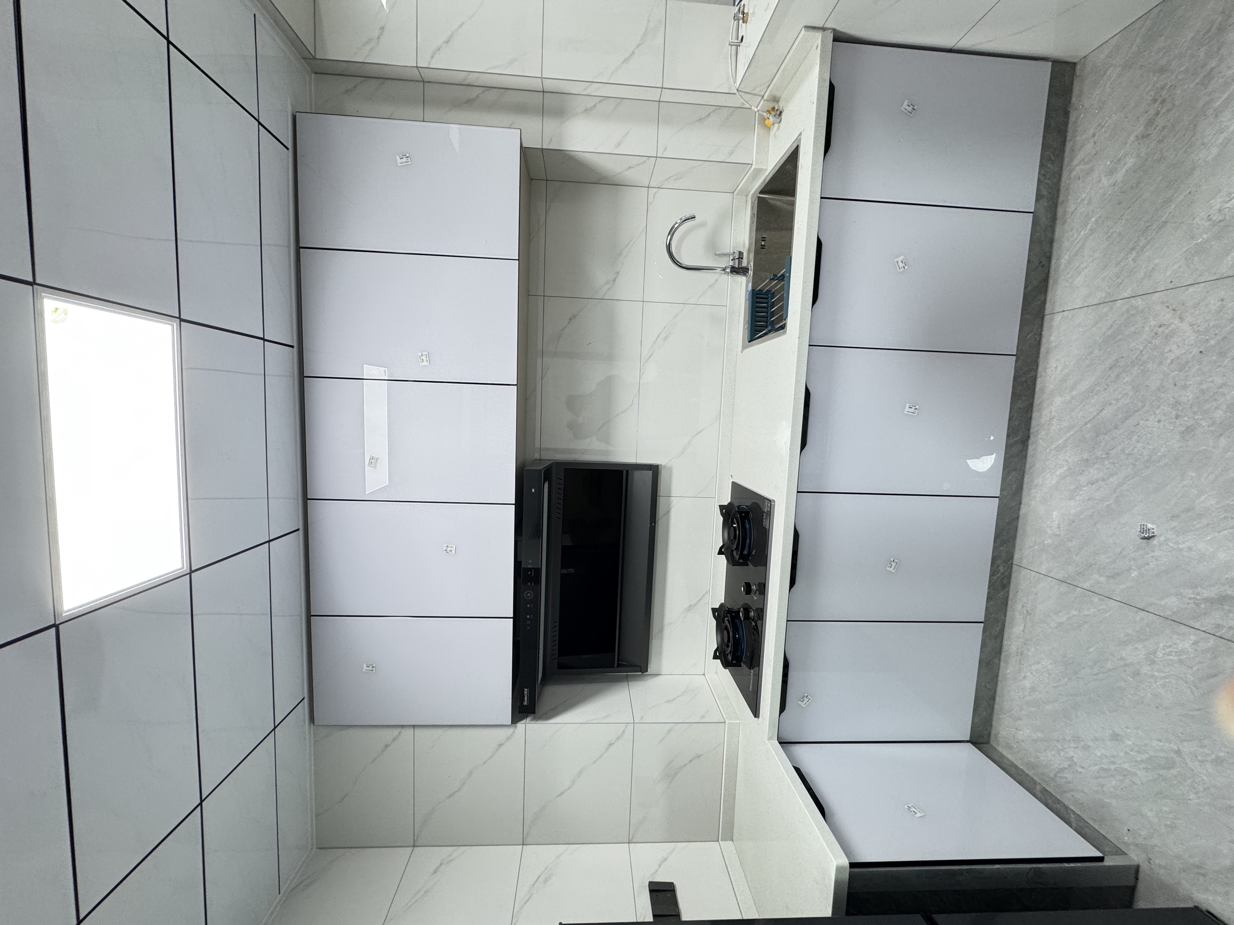 互助小区电梯房  2室2厅1卫    1800.0元/月室内图