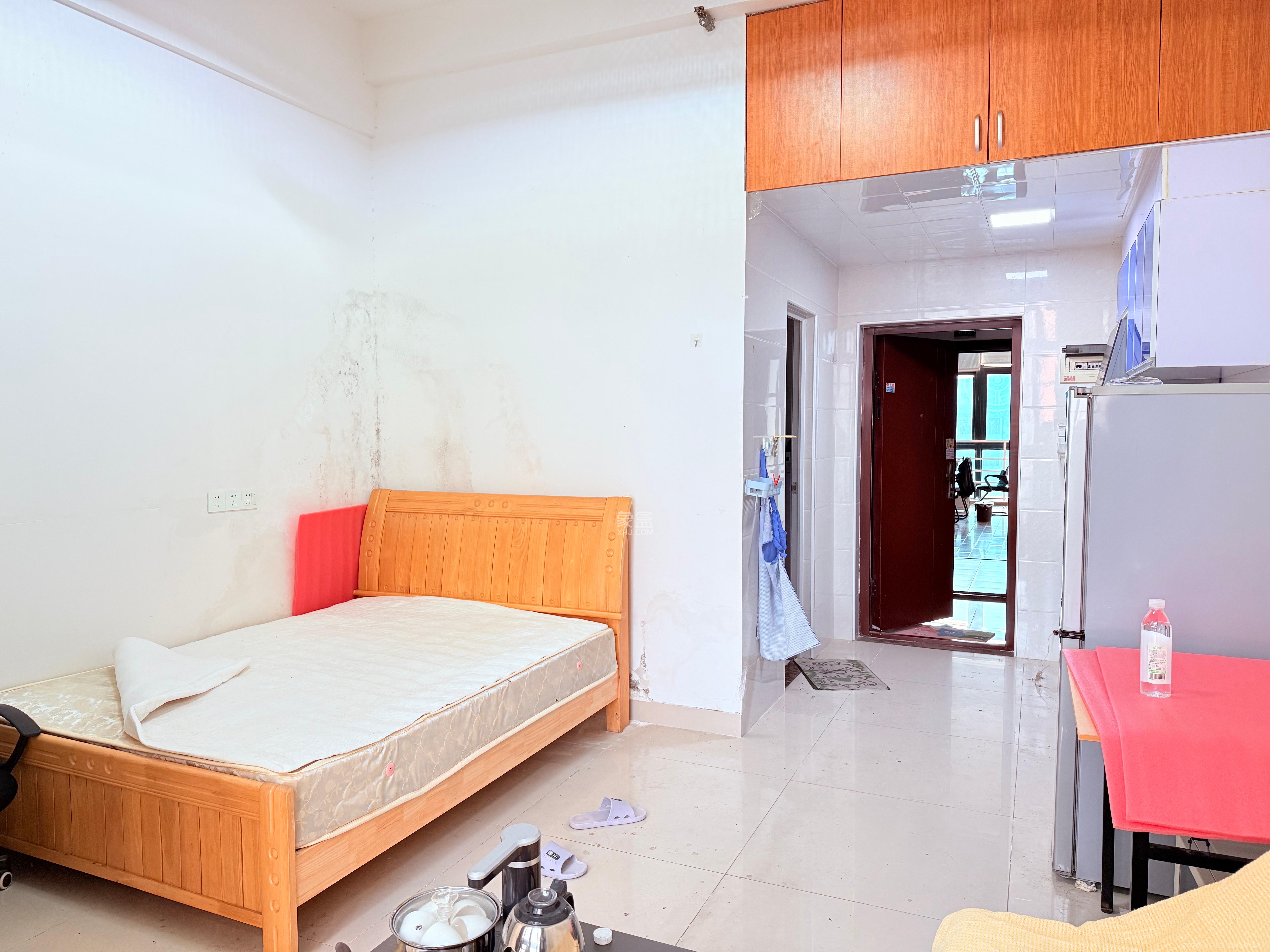 浏阳河畔家园  1室1厅1卫    1350.0元/月室内图