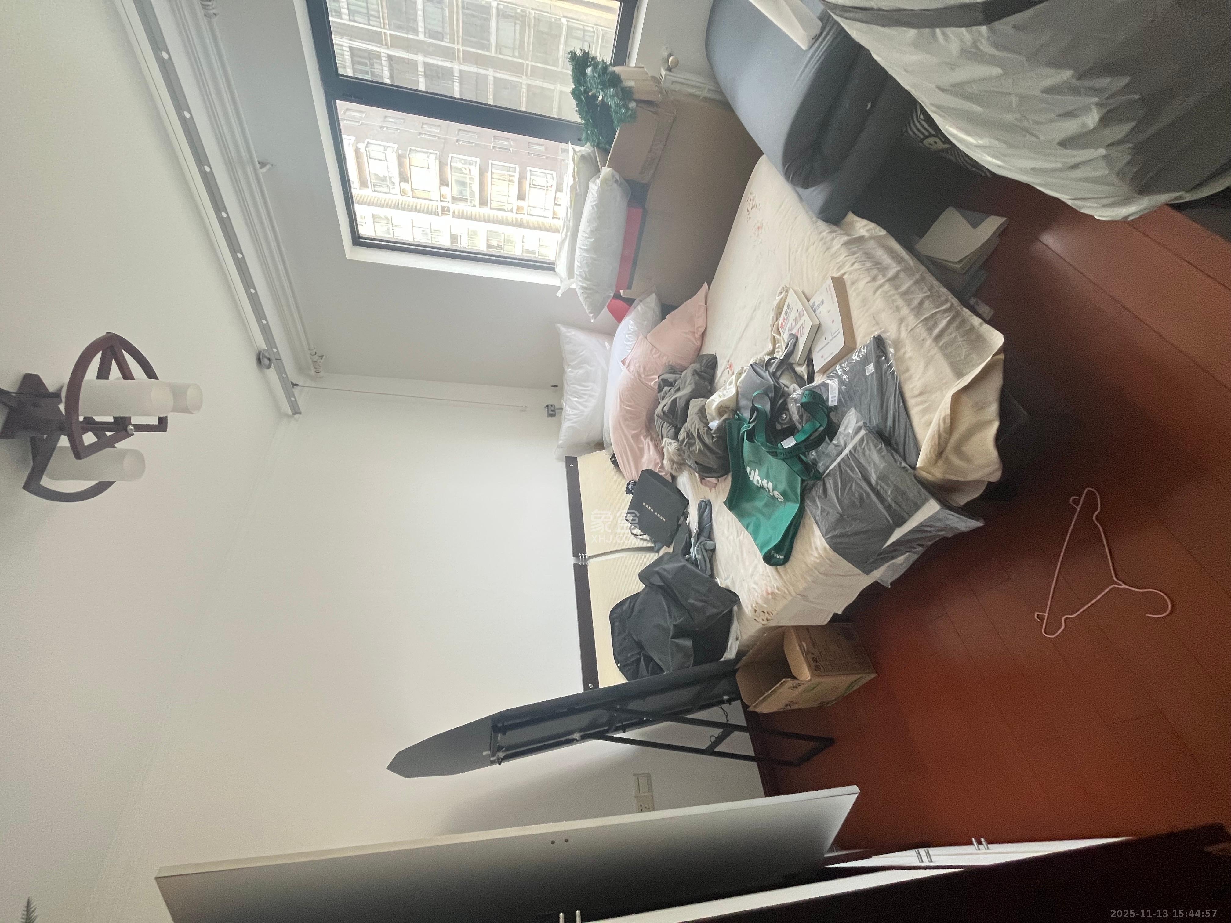 三万英尺  3室2厅2卫    3700.0元/月室内图