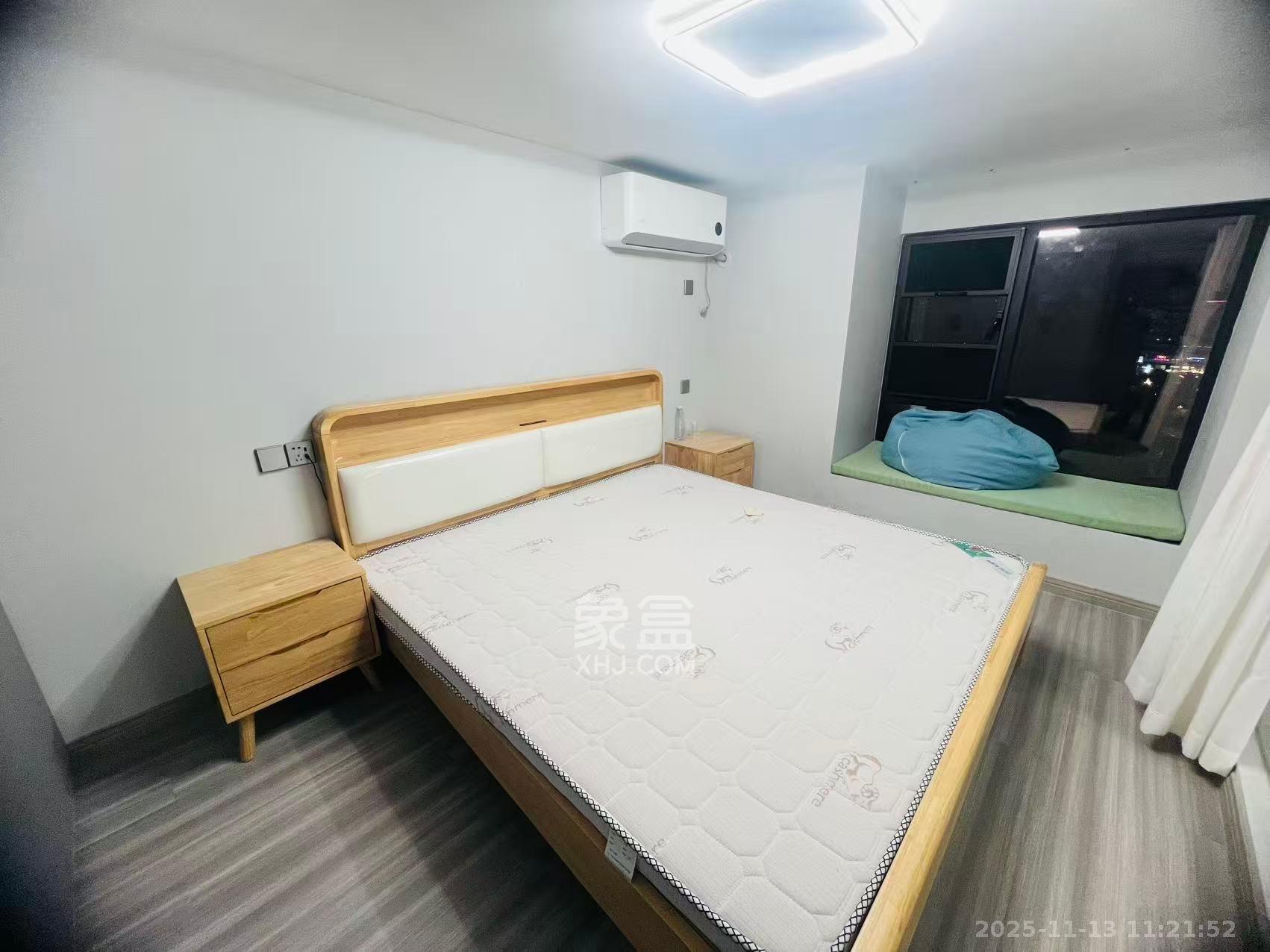 万科金色梦想A区  2室2厅1卫    2500.0元/月室内图