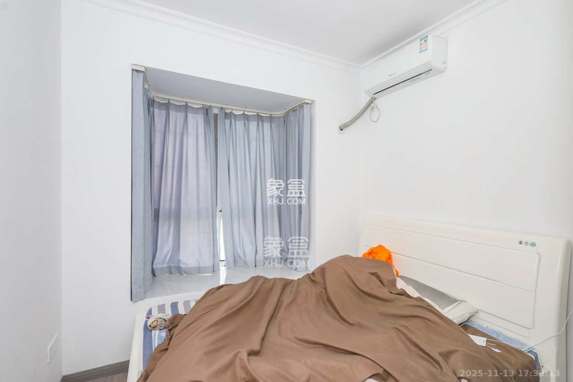 谷山乐园三期 1室2厅1卫 52.0万 谷山乐园三期 1室2厅1卫 52.0万卧室