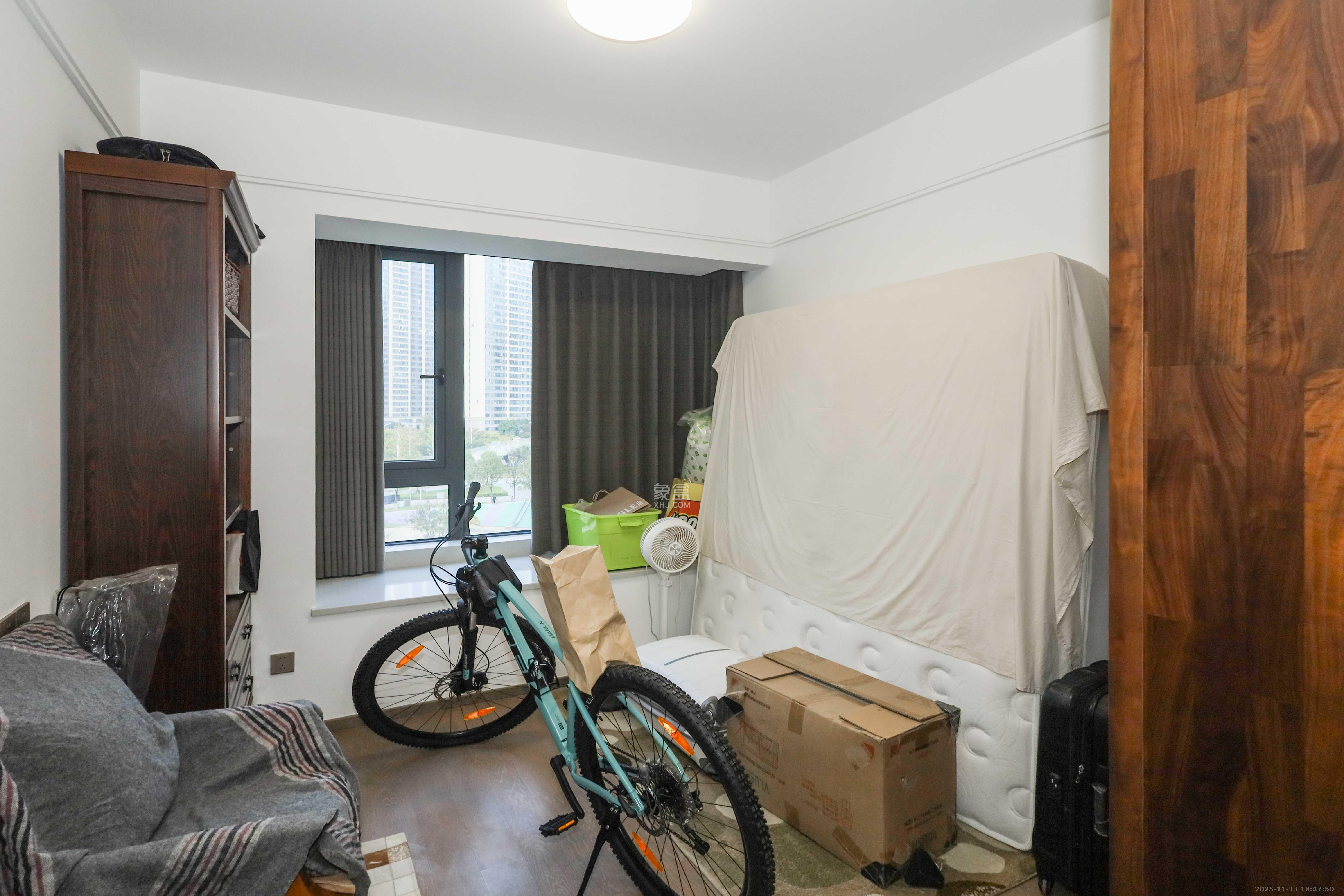 绿城招商桂语雲峯 4室2厅2卫 380.0万 绿城招商桂语雲峯 4室2厅2卫 380.0万卧室