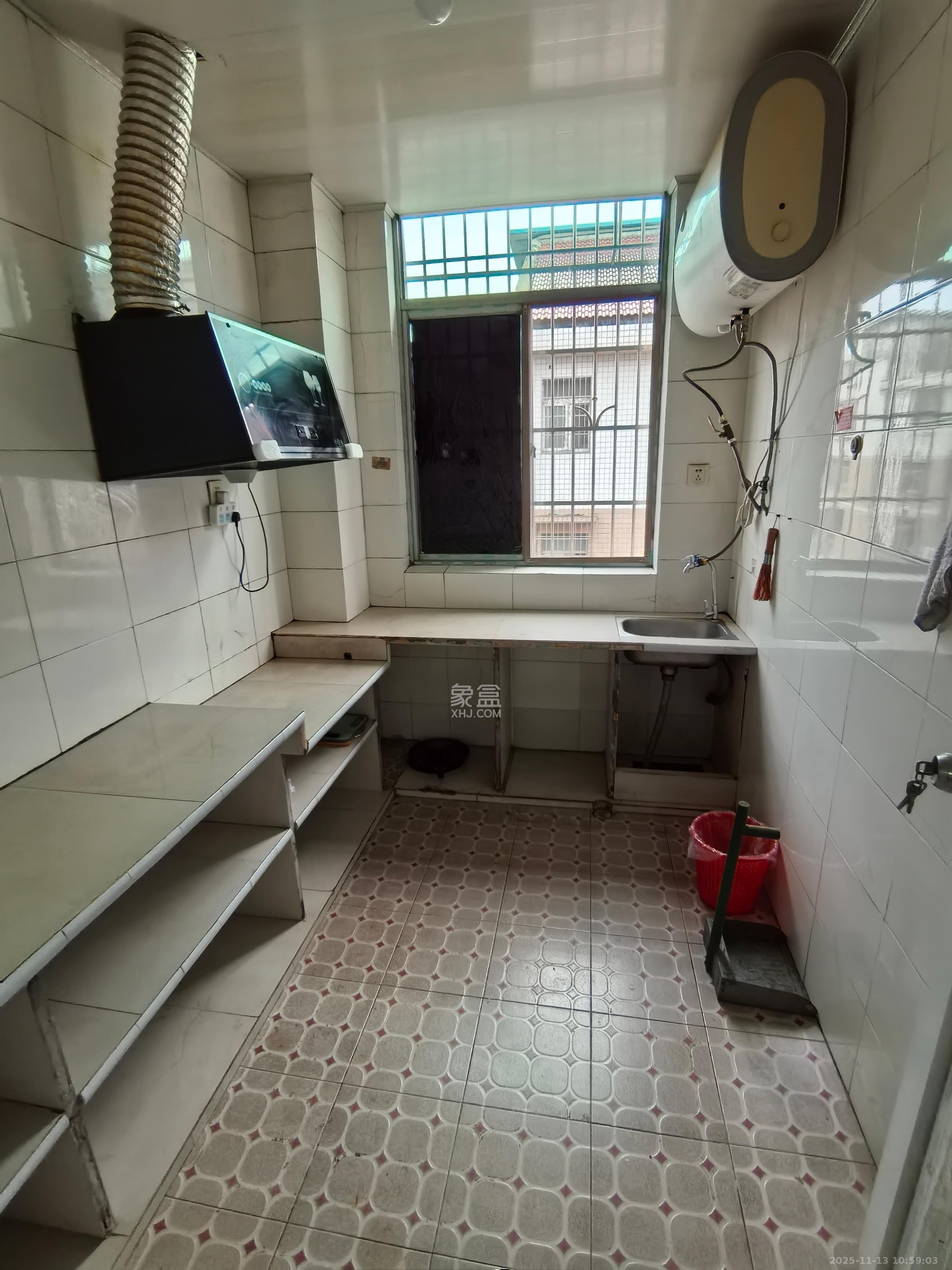 松雅安置小区  2室1厅1卫    900.0元/月室内图