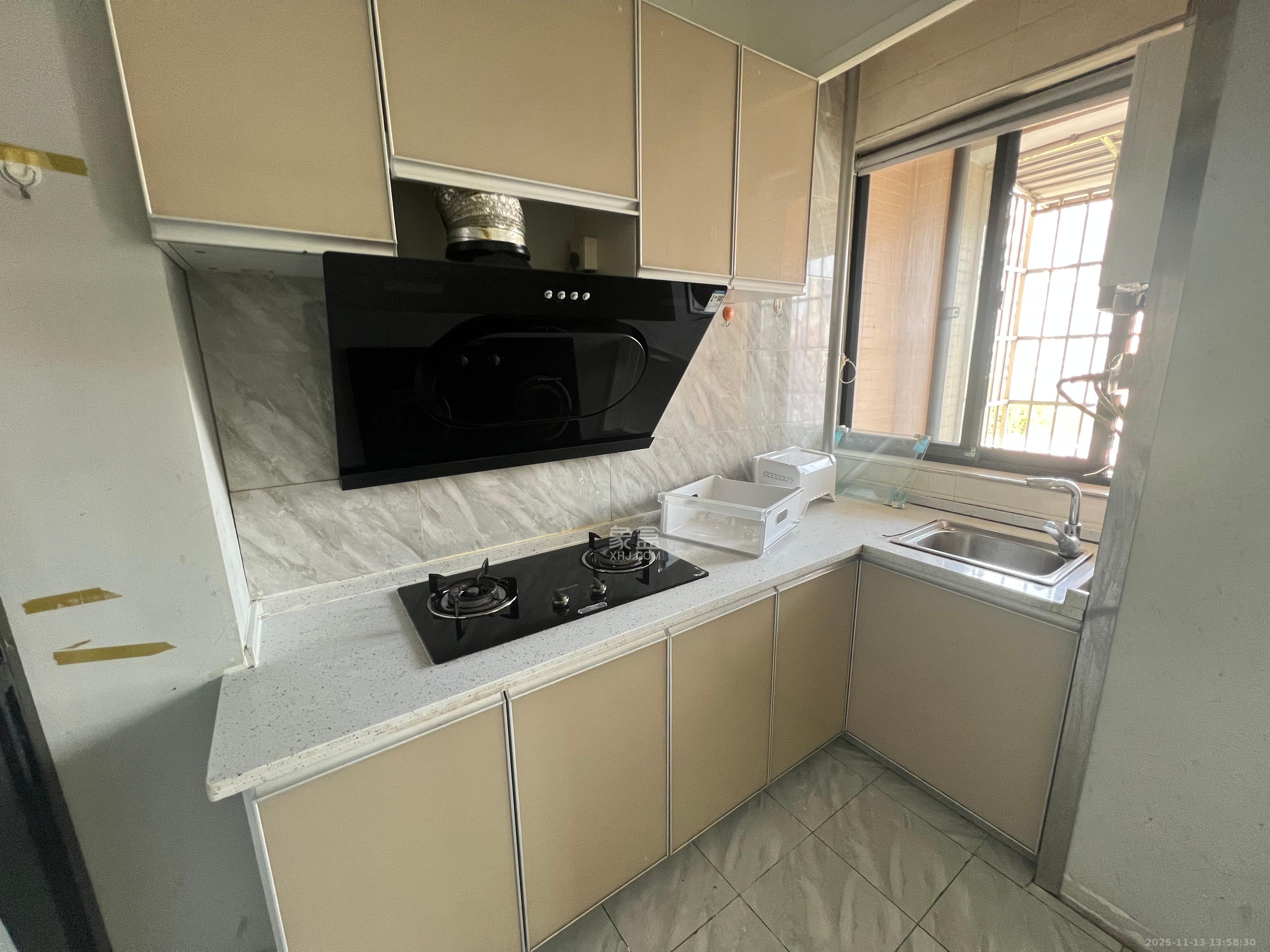 圭塘三小区 1室1厅1卫 1500.0元/月 圭塘三小区 1室1厅1卫 1500.0元/月室内图