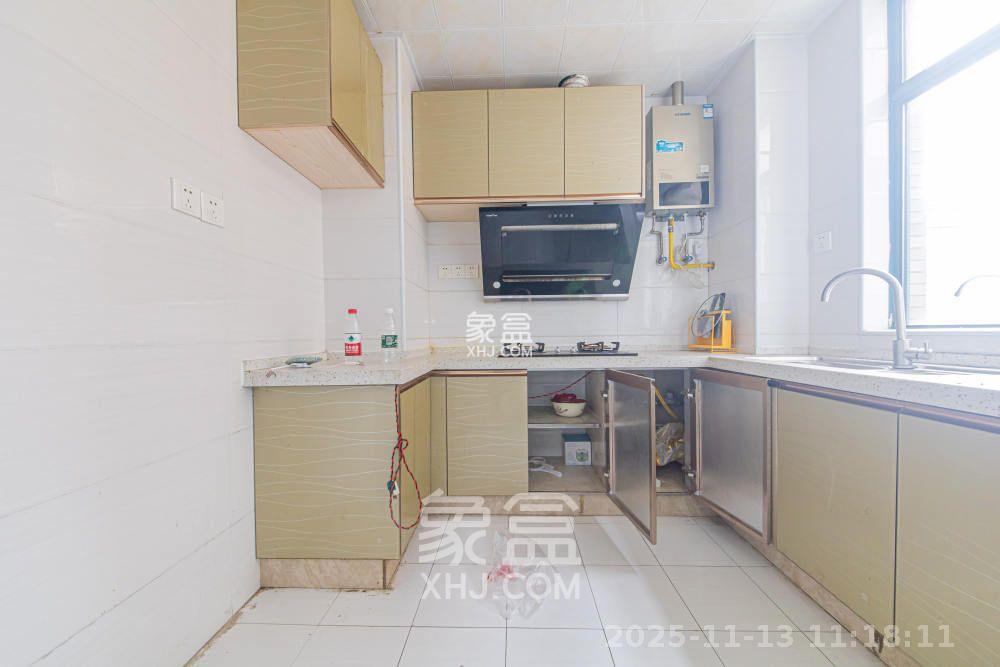 克拉美丽山庄（晟领国际）  3室2厅2卫    2000.0元/月室内图