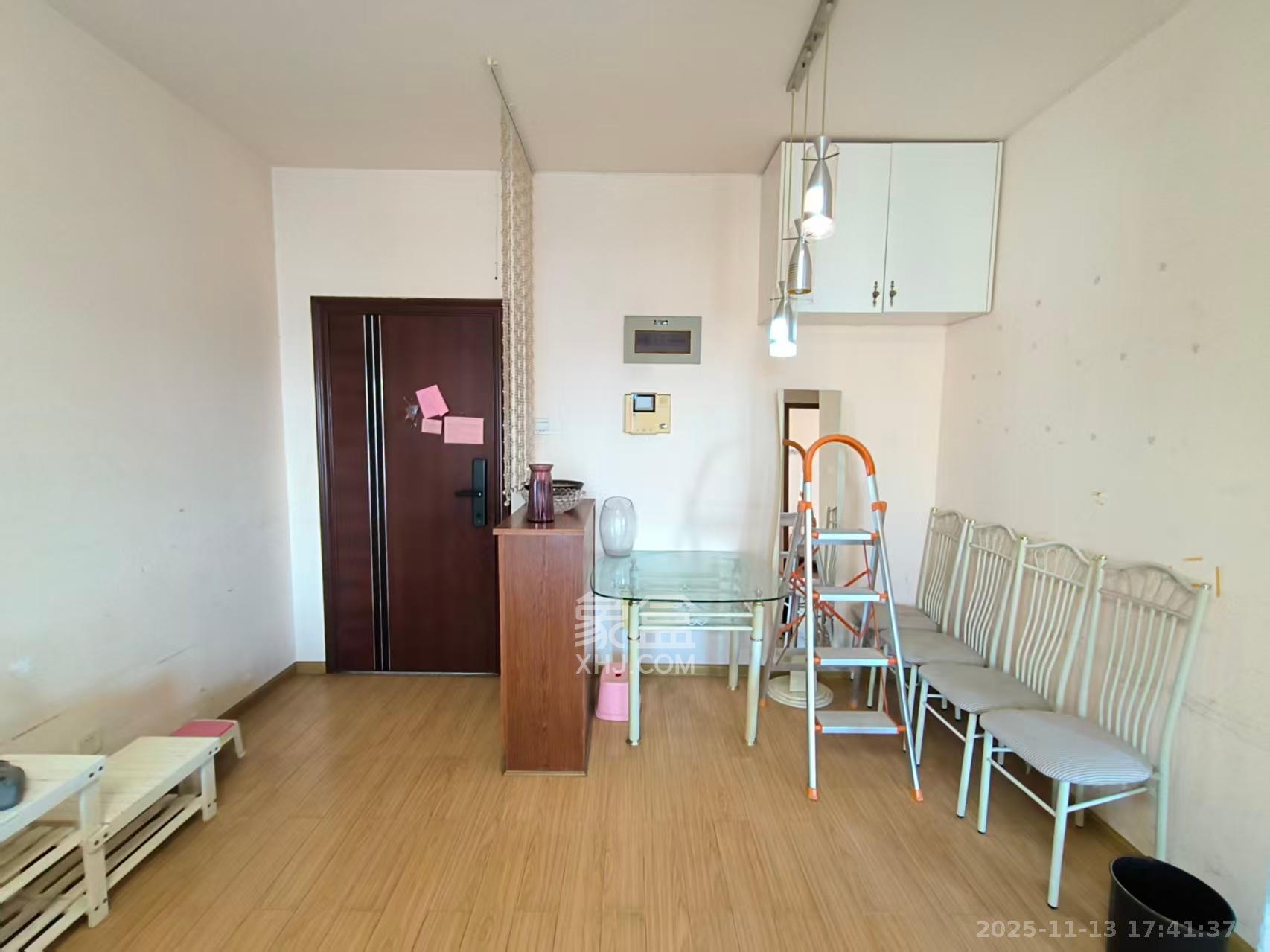 湘域中央 2室1厅1卫 2500.0元/月 湘域中央 2室1厅1卫 2500.0元/月室内图