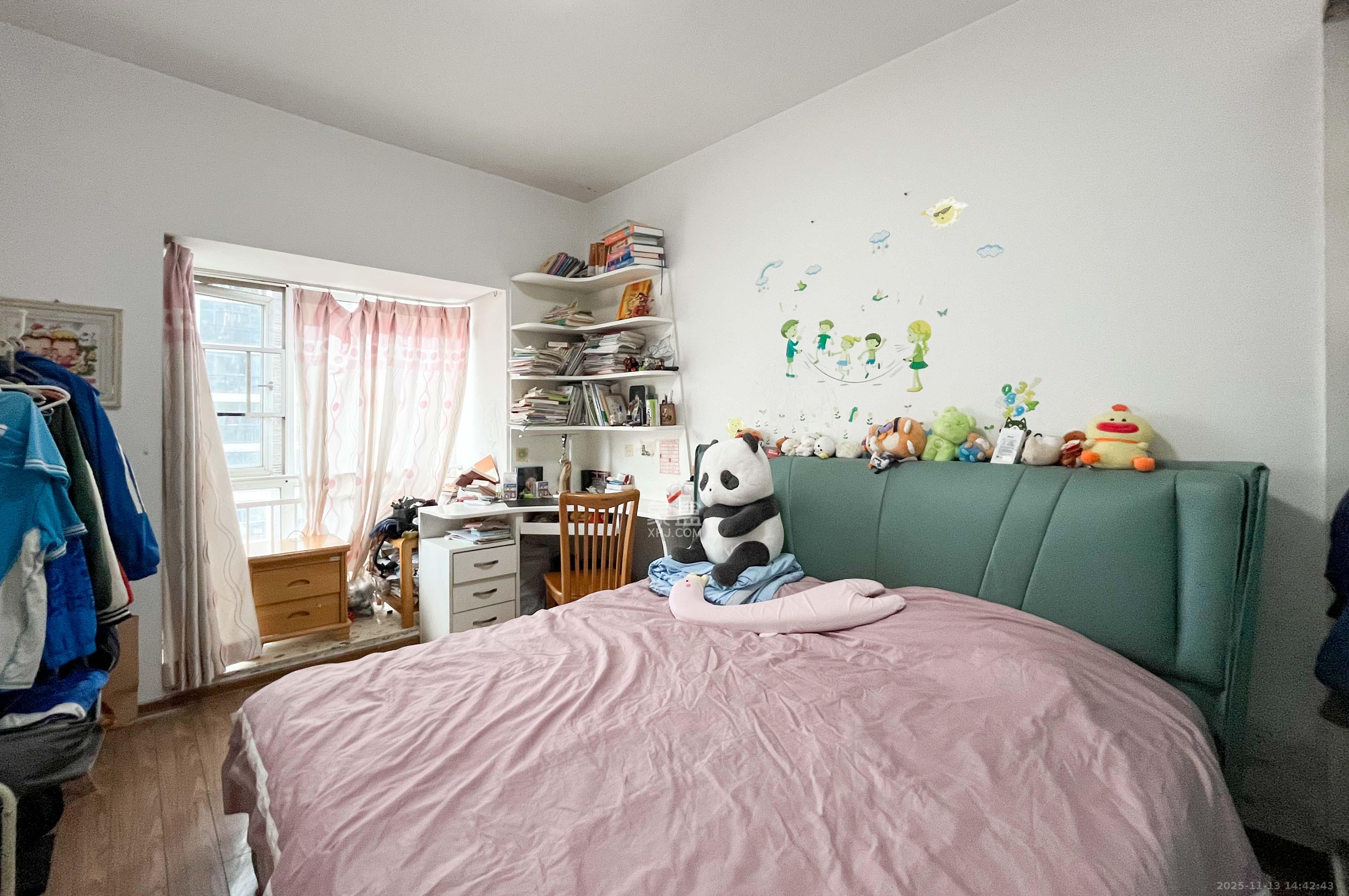 西点公园里  3室2厅2卫    156.0万其他