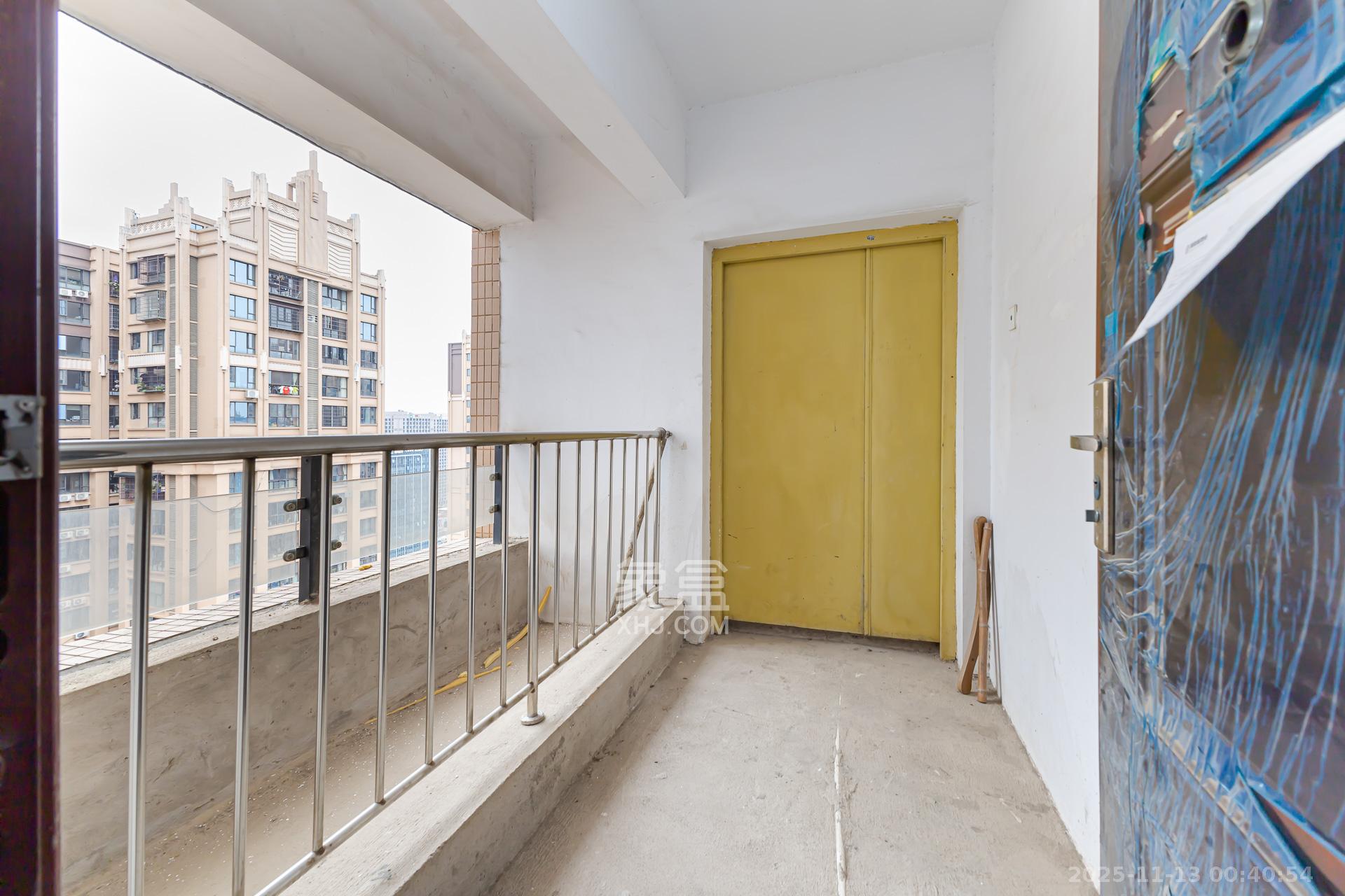 润和又一城  1室0厅0卫    88.0万阳台