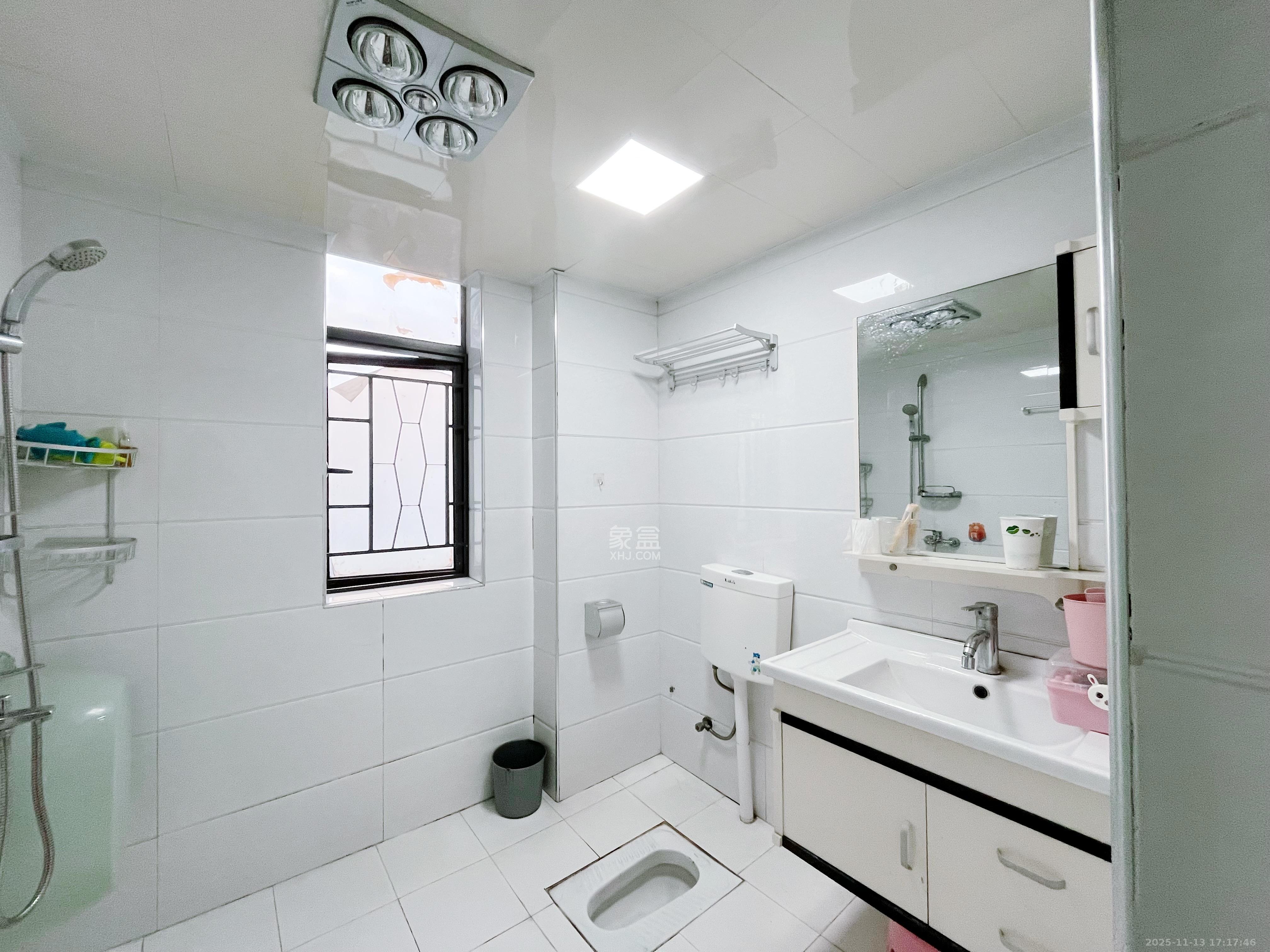 恒基凯旋门一二期  2室1厅1卫    1700.0元/月室内图