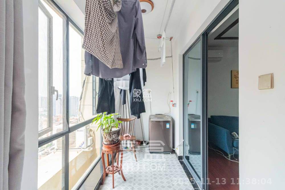 宜家湘颂（景致雅苑）  3室2厅1卫    2200.0元/月室内图