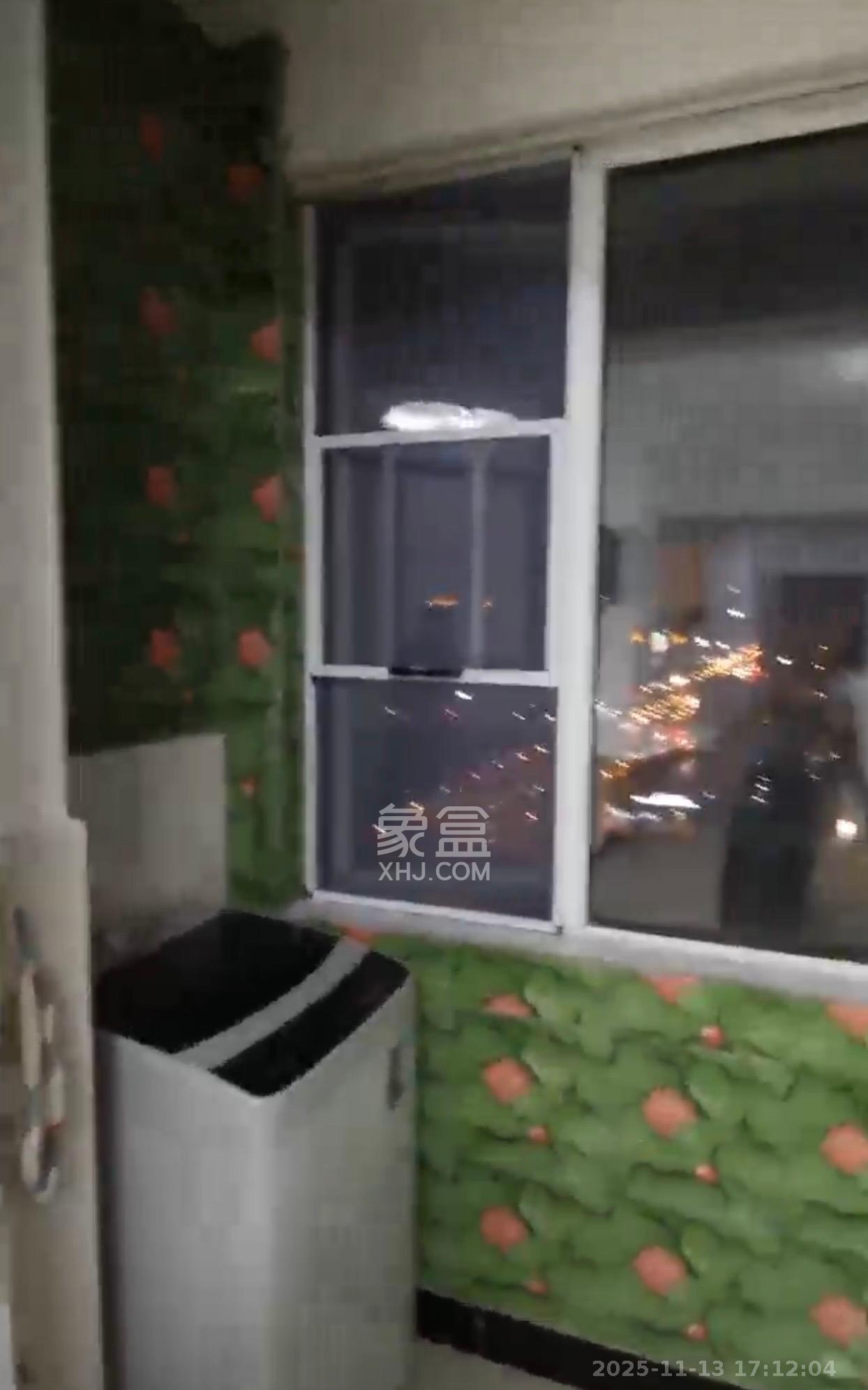 万科魅力之城  1室1厅1卫    1300.0元/月室内图