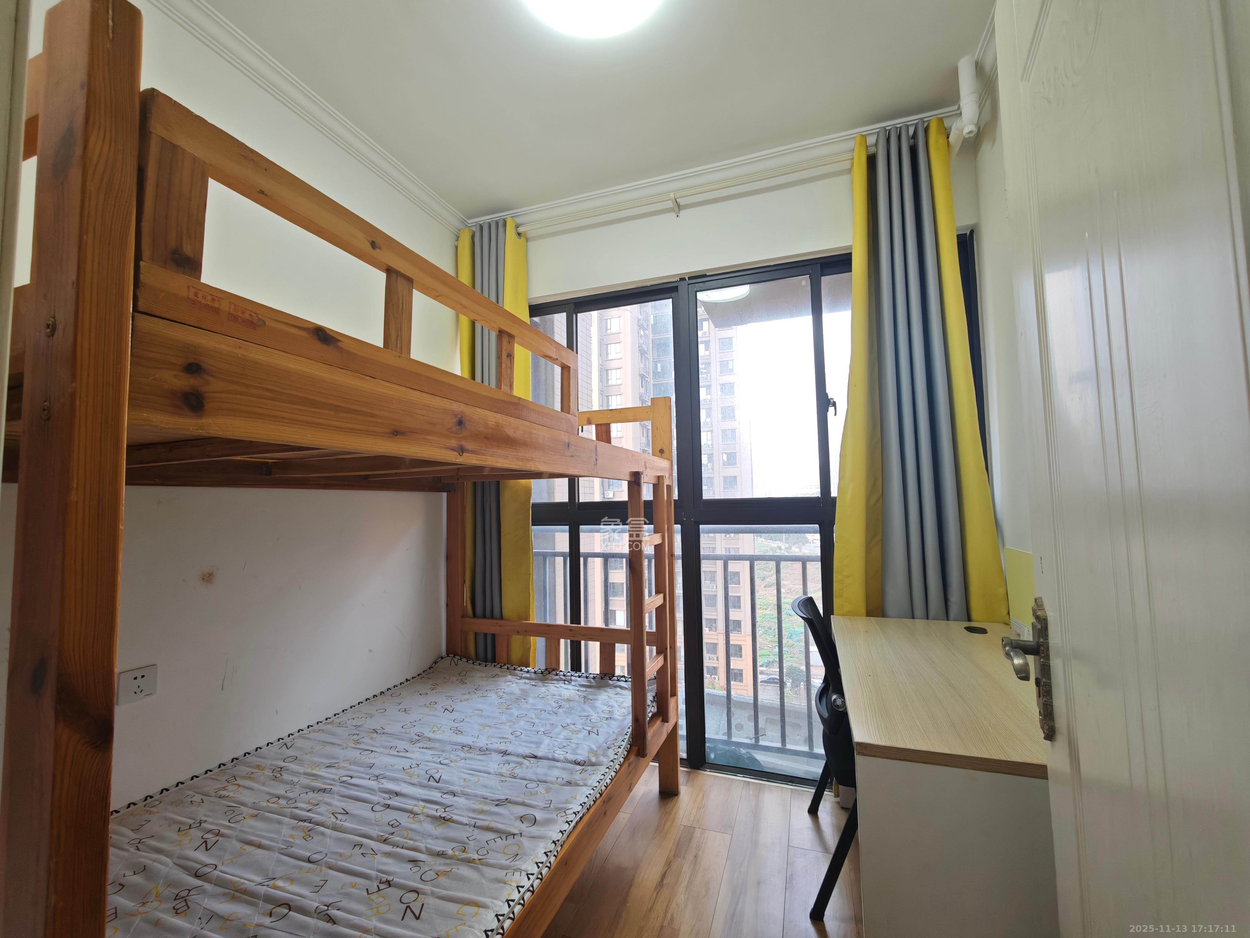 云开壹品樾玺  4室2厅2卫    2500.0元/月室内图