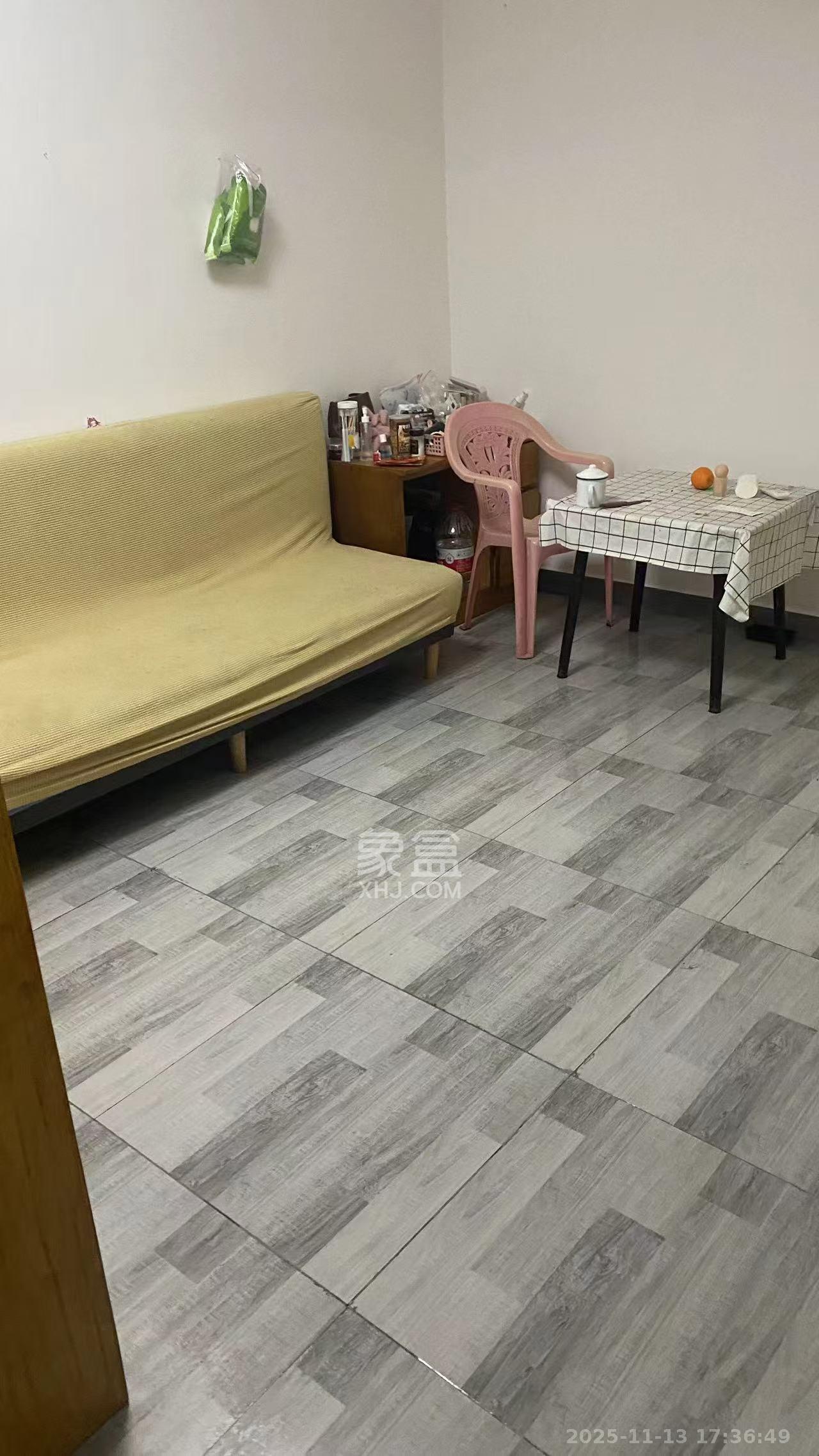 解放四村石子冲  1室0厅0卫    1200.0元/月室内图