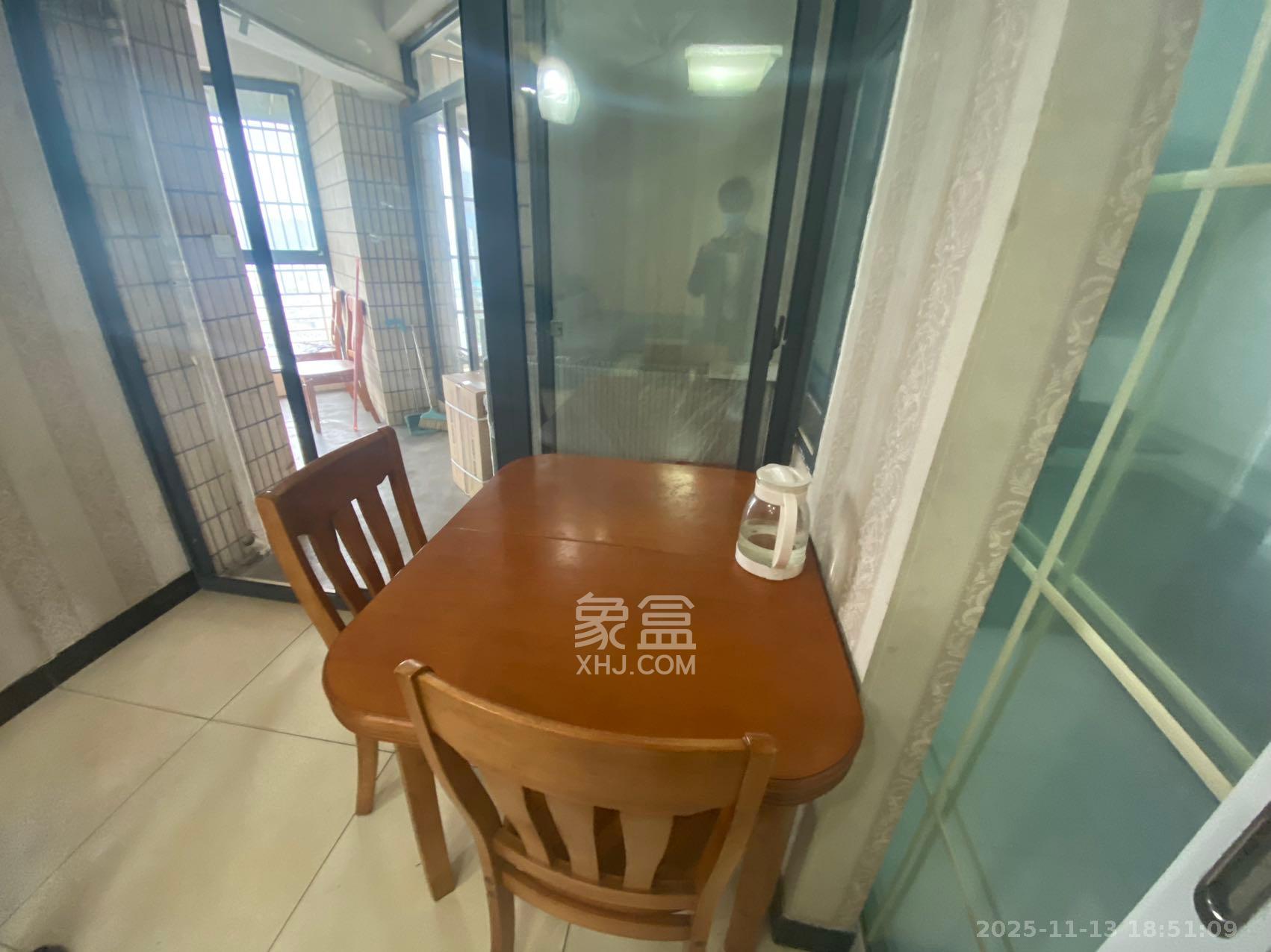 东方银座（东方摩卡）  2室2厅1卫    1800.0元/月室内图