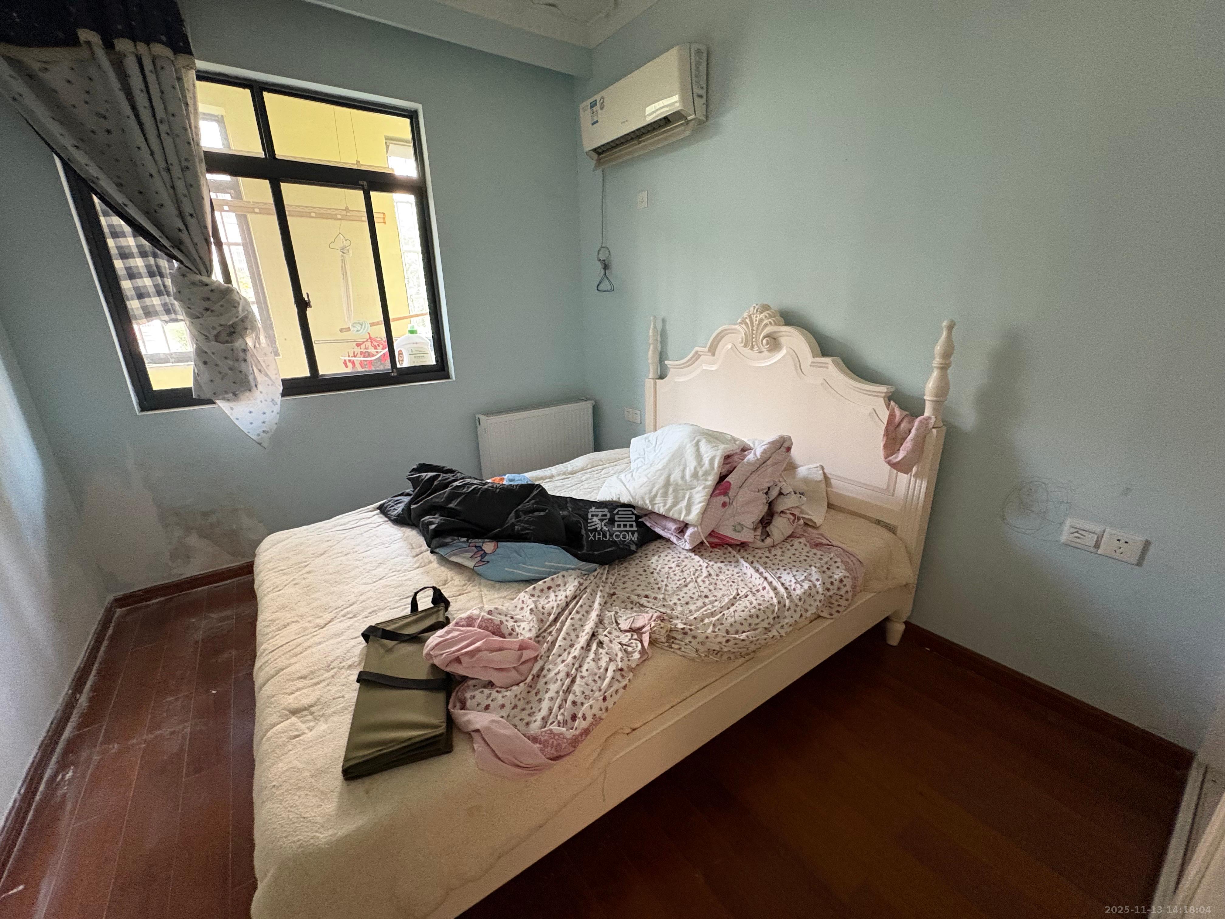 山水湾  3室2厅2卫    2500.0元/月室内图