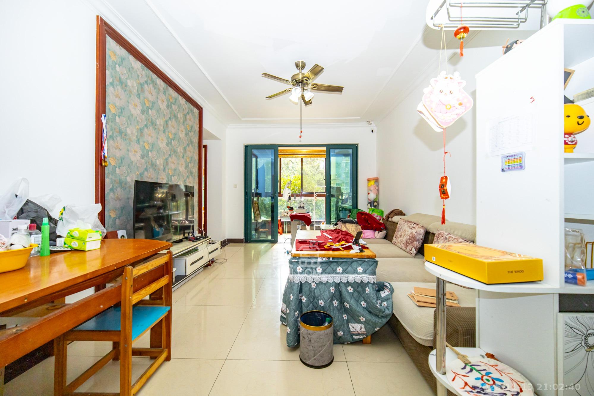 恒大翡翠华庭 3室2厅1卫 65.8万 恒大翡翠华庭 3室2厅1卫 65.8万客厅