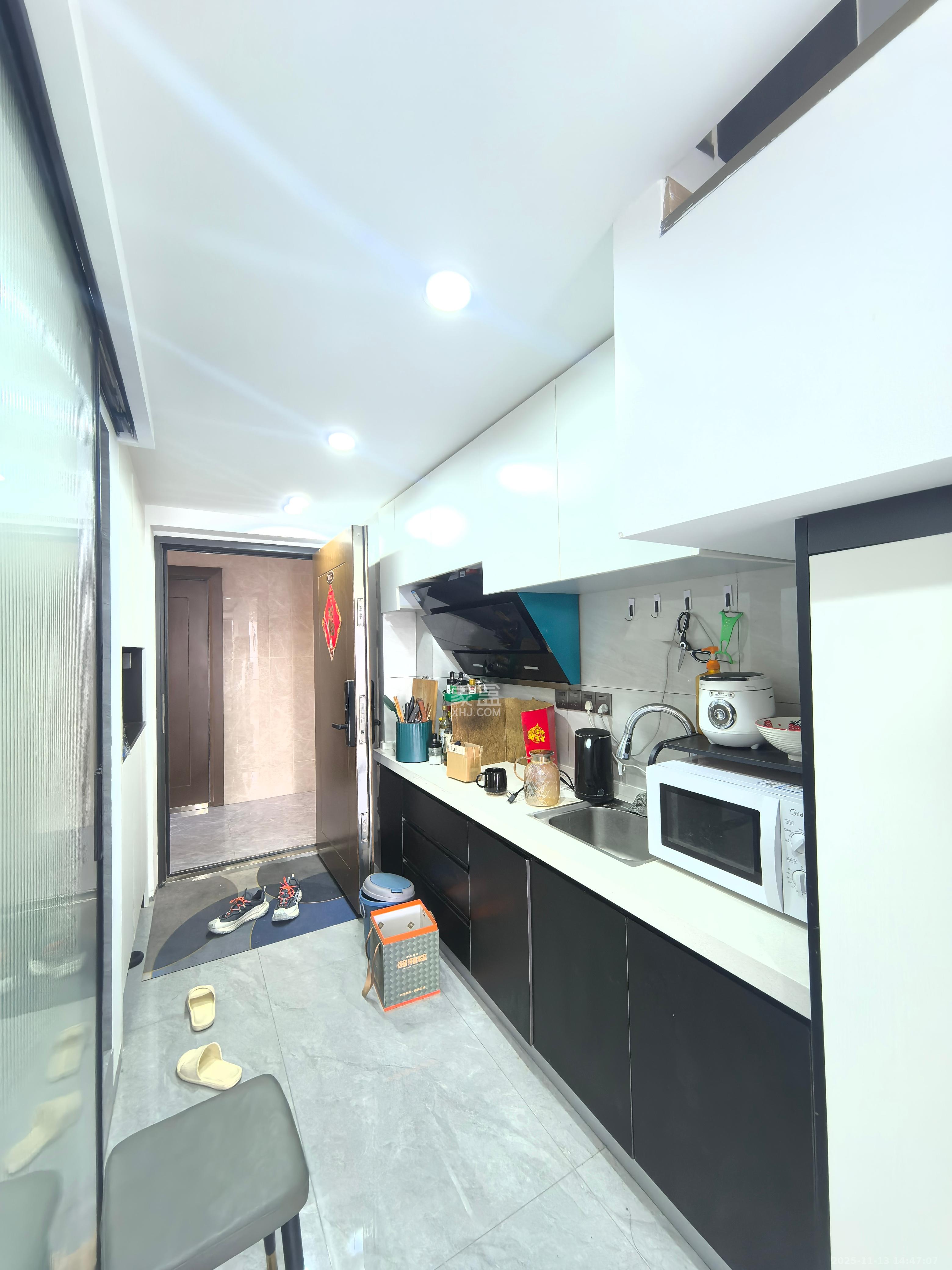 越秀悦湖台 2室1厅1卫 2500.0元/月 越秀悦湖台 2室1厅1卫 2500.0元/月室内图