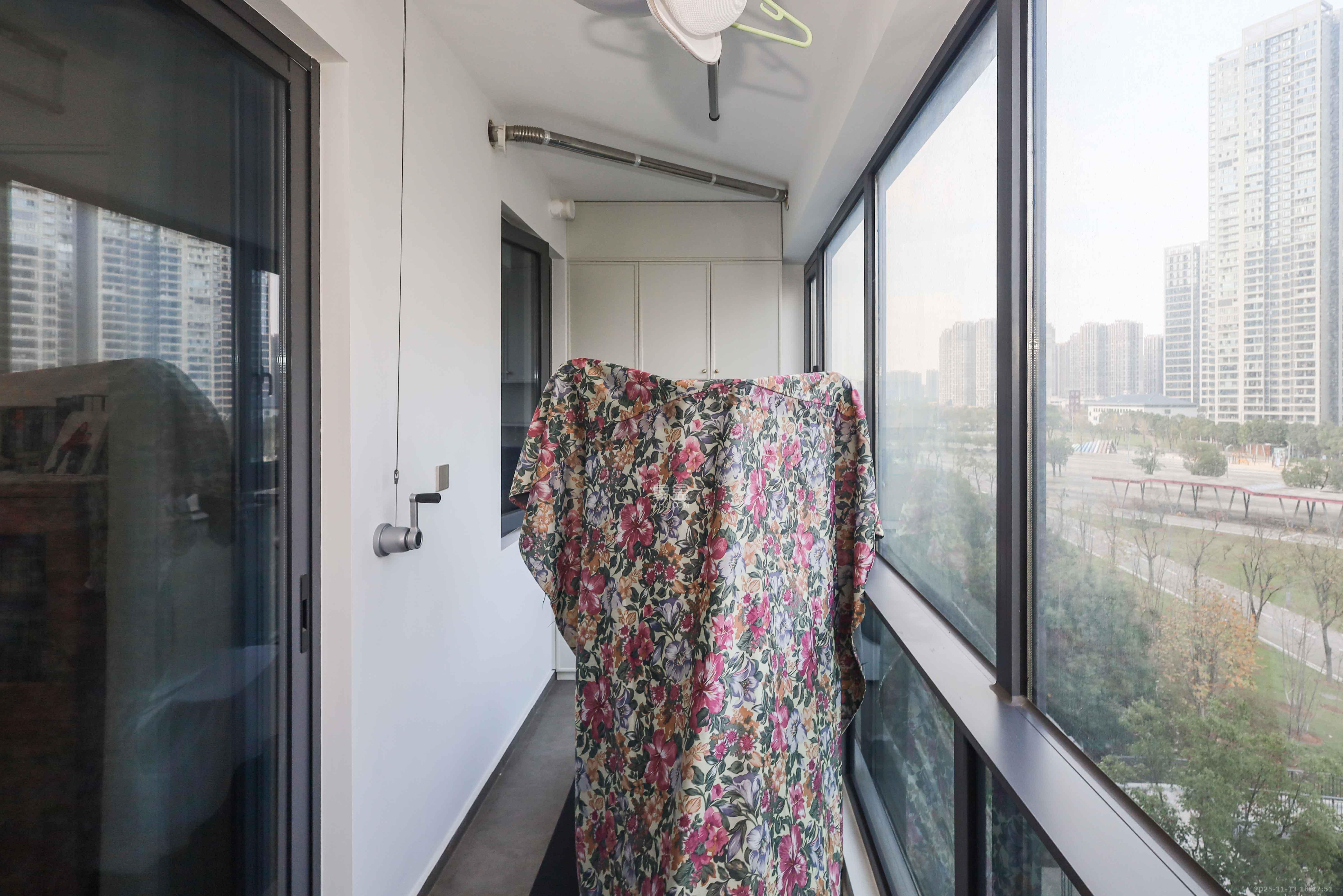 绿城招商桂语雲峯 4室2厅2卫 380.0万 绿城招商桂语雲峯 4室2厅2卫 380.0万阳台