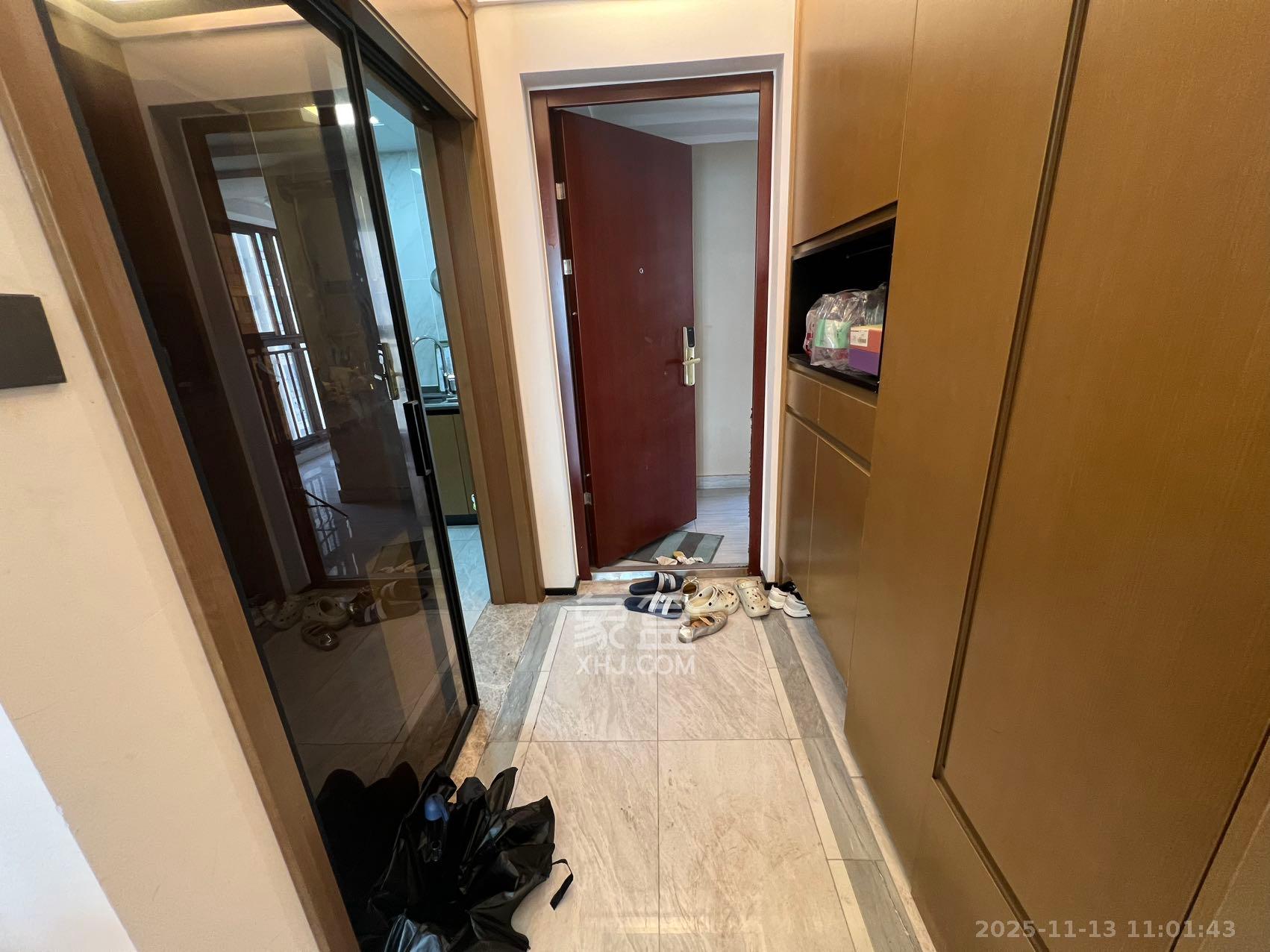 万科魅力之城天阔里  3室2厅2卫    3200.0元/月室内图