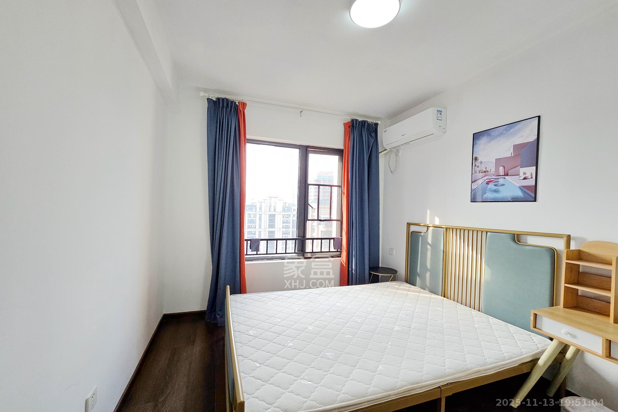 明昇壹城(明昇时代广场)一期 1室2厅2卫 120.0万 明昇壹城(明昇时代广场)一期 1室2厅2卫 120.0万卧室