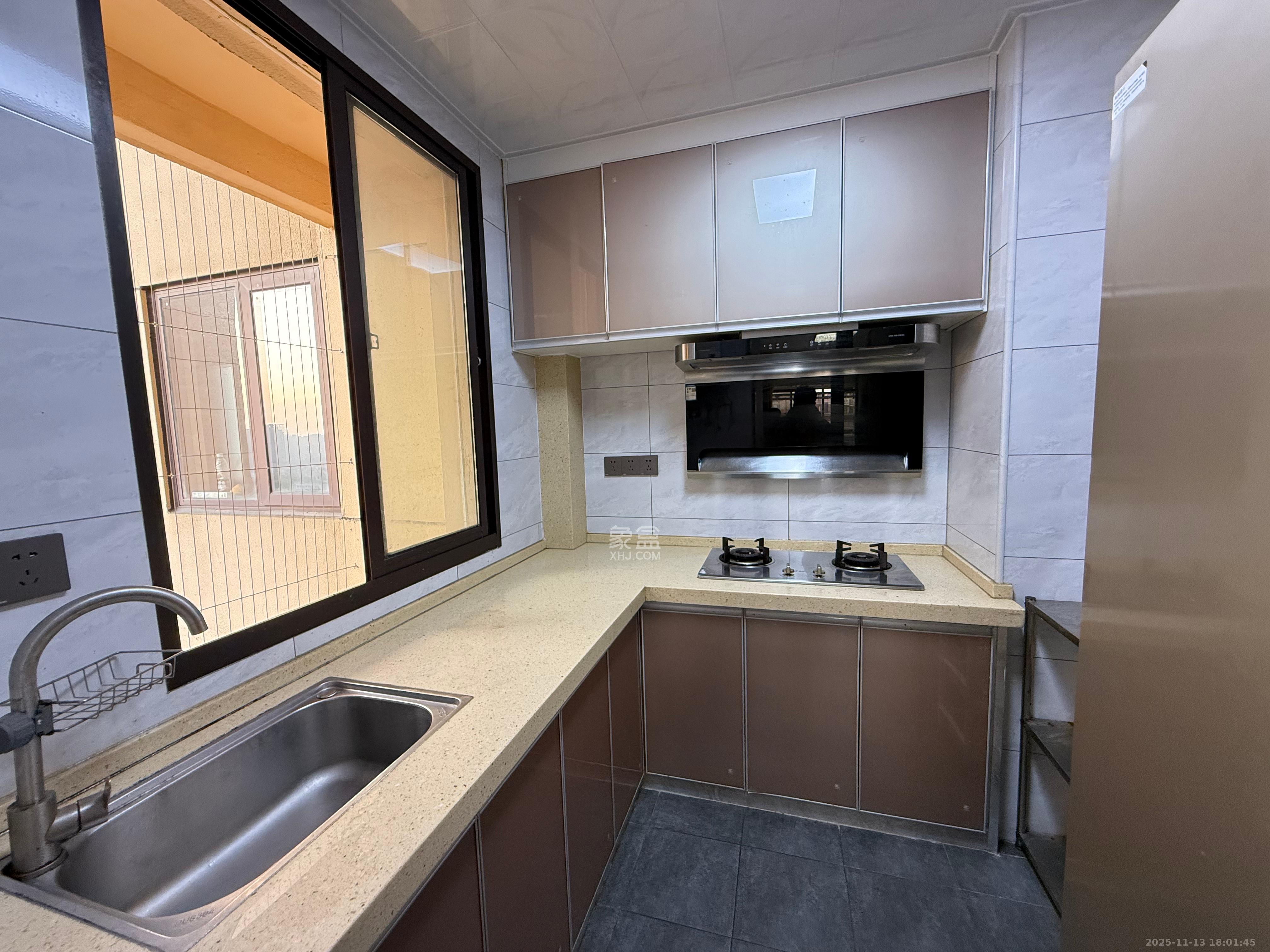 中城苑 2室1厅1卫 2300.0元/月 中城苑 2室1厅1卫 2300.0元/月室内图