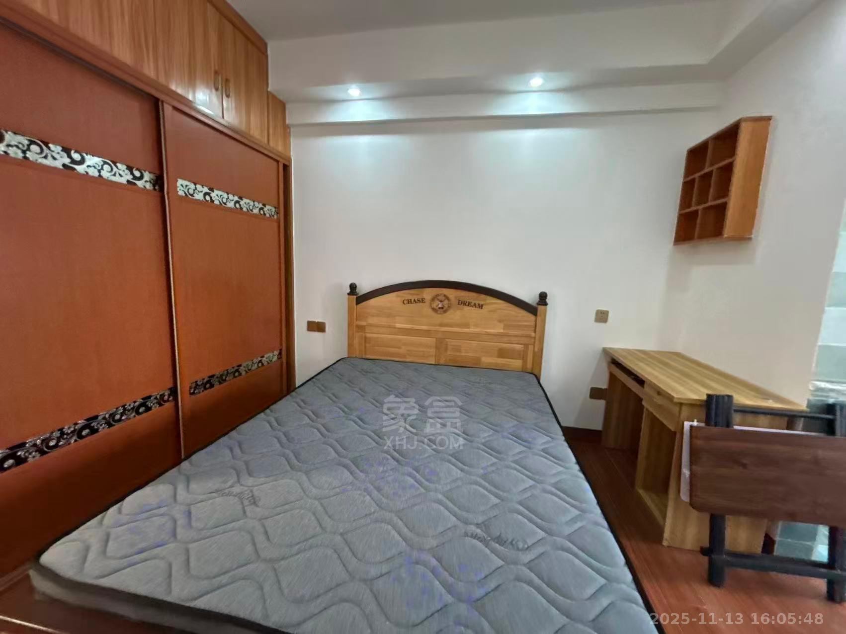 中建御山和苑  1室1厅1卫    1100.0元/月