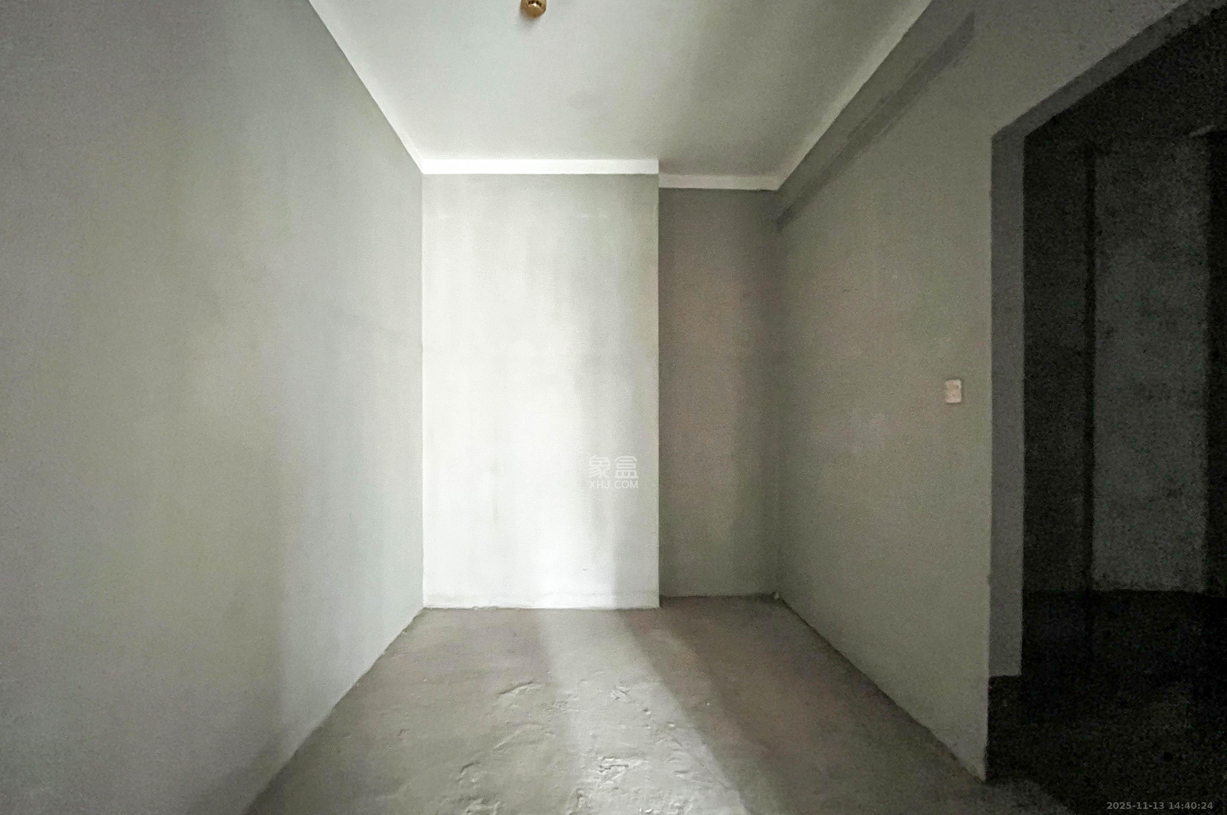 卓越浅水湾 4室2厅2卫 270.0万 卓越浅水湾 4室2厅2卫 270.0万其他