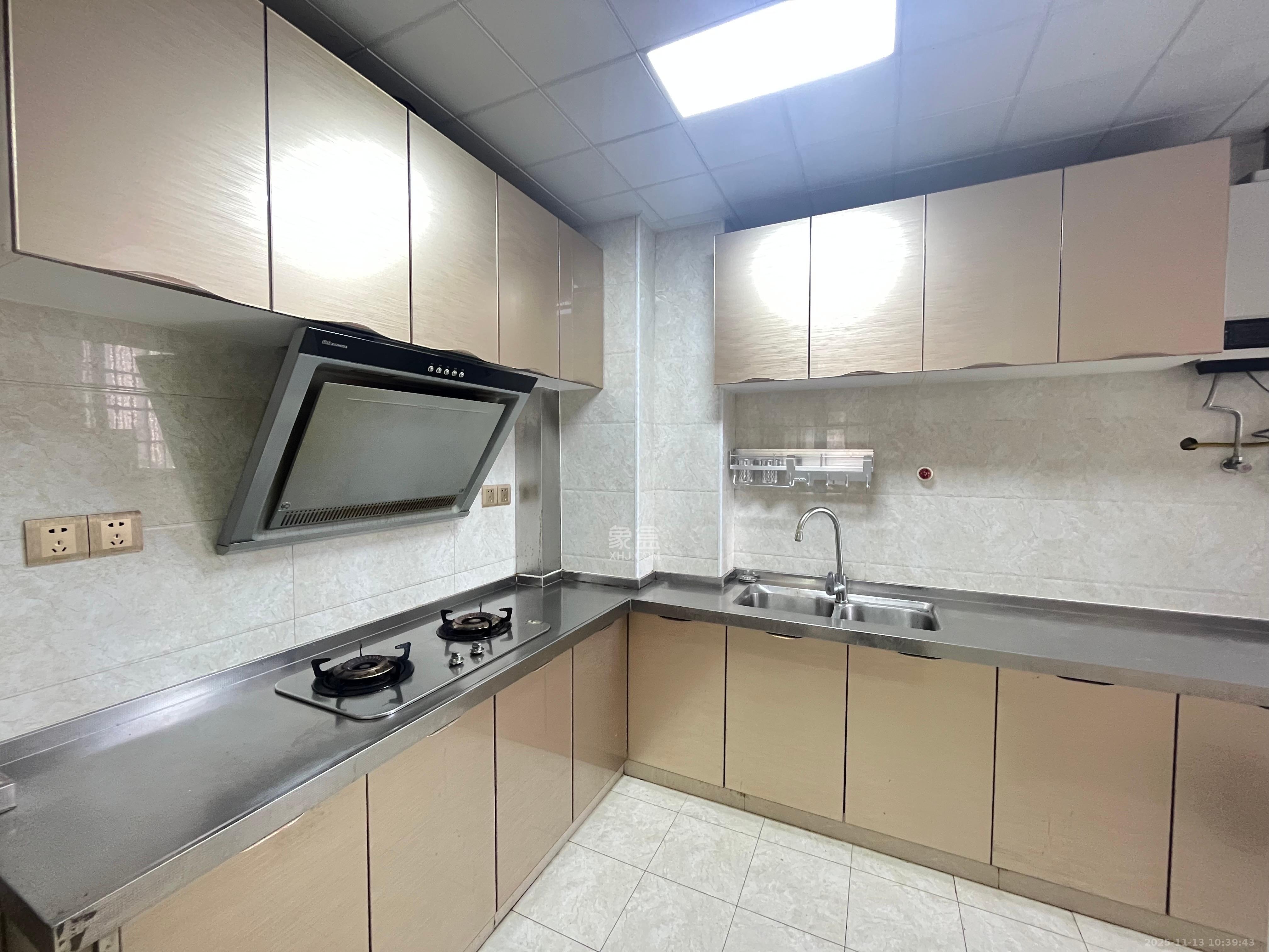 嘉顺苑 2室1厅1卫 2000.0元/月 嘉顺苑 2室1厅1卫 2000.0元/月室内图