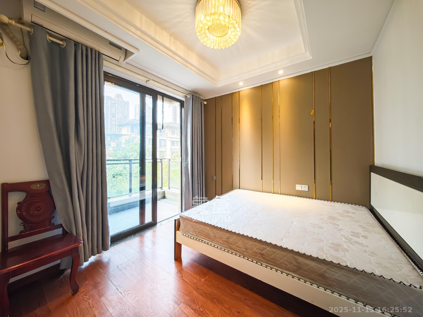 恒大御景天下城一期 3室2厅2卫 111.2万 恒大御景天下城一期 3室2厅2卫 111.2万卧室