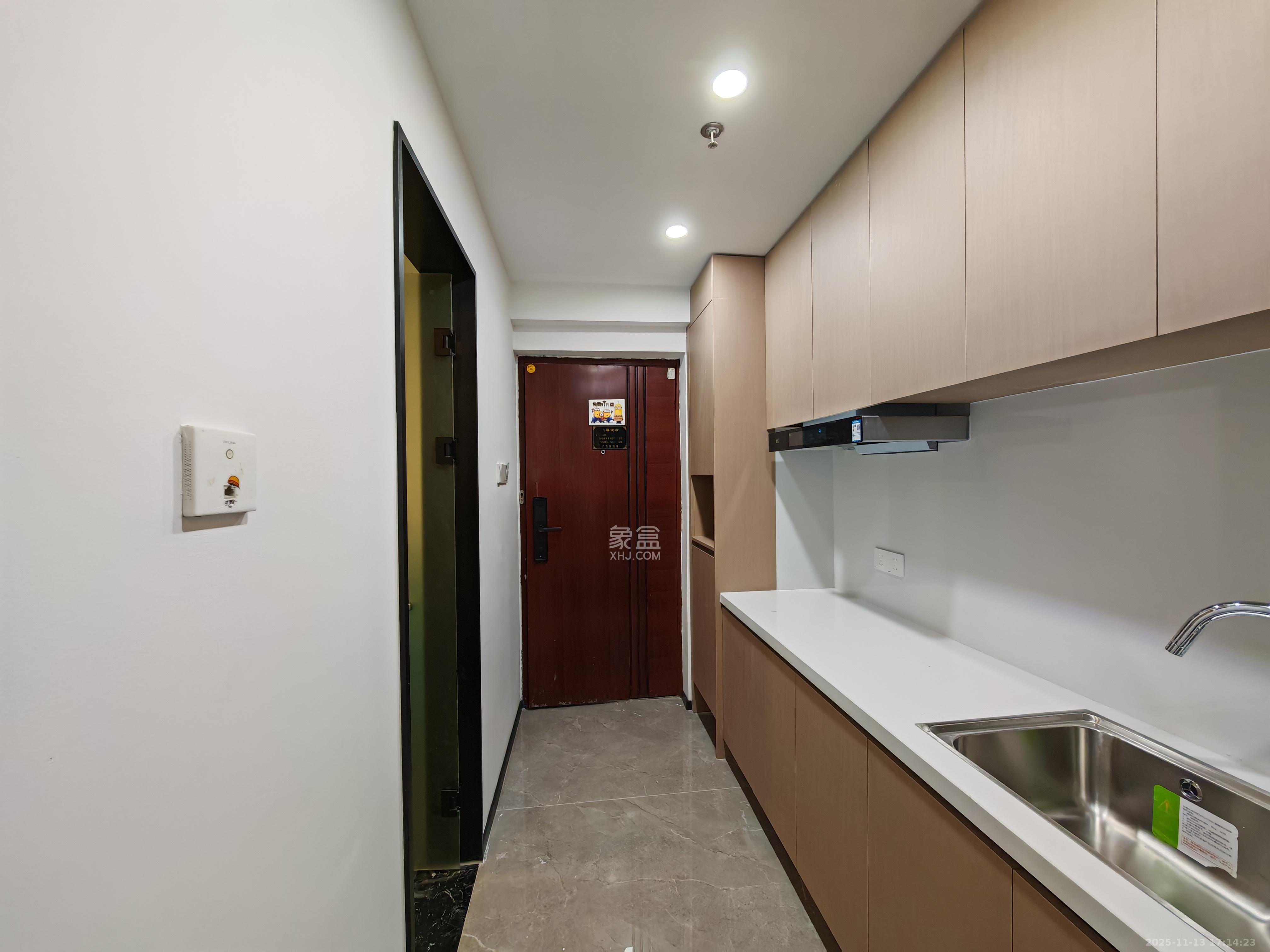 达美D6区  1室1厅1卫    1550.0元/月室内图